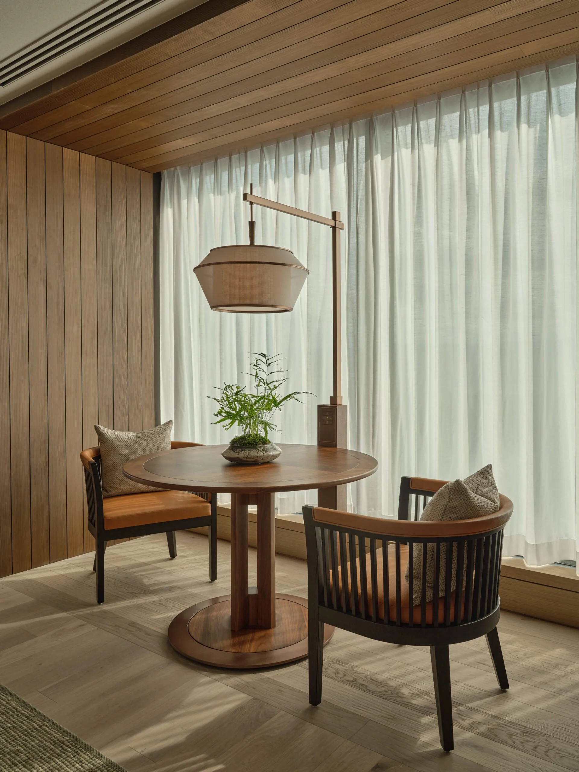 15-junior-suite-table-and-seating-detail.jpg