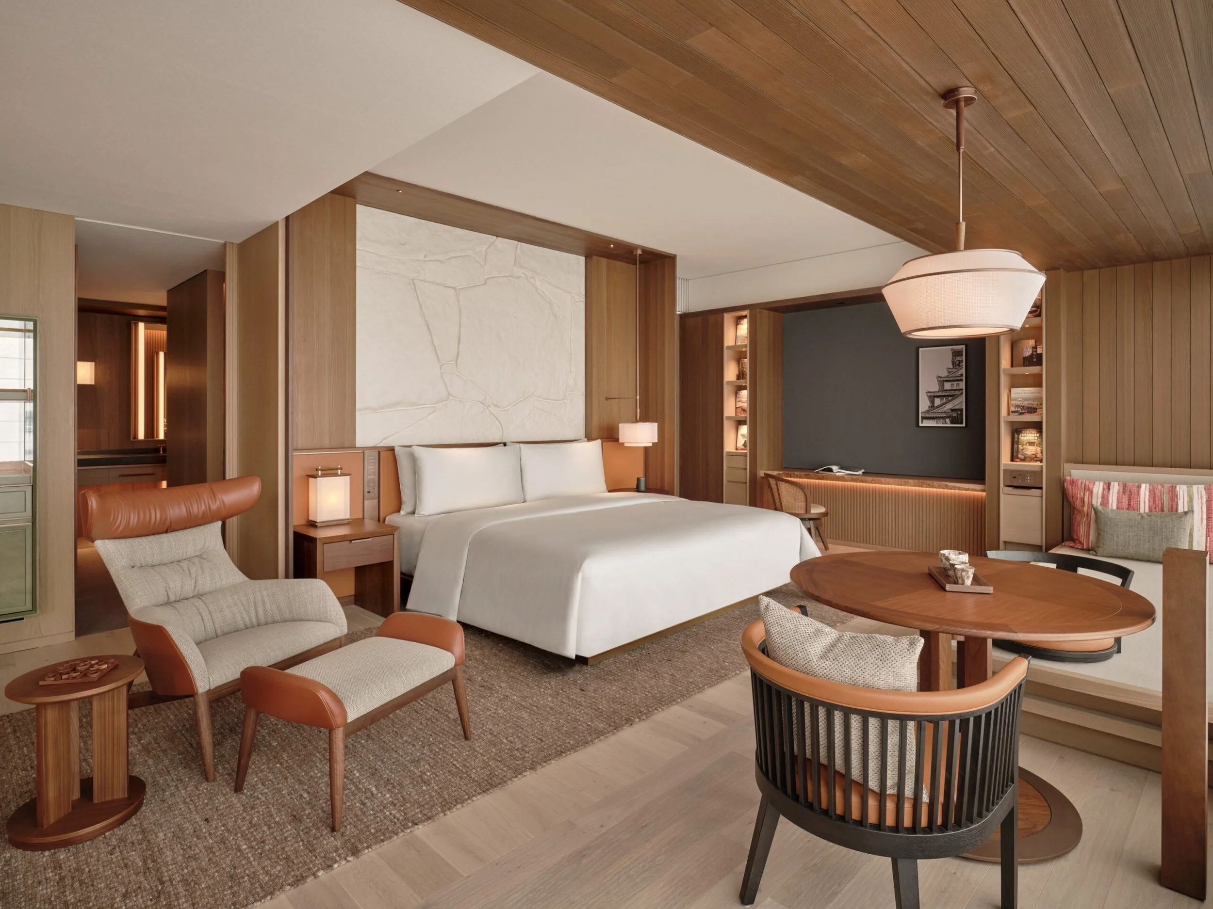 13-deluxe-suite-bedroom.jpg