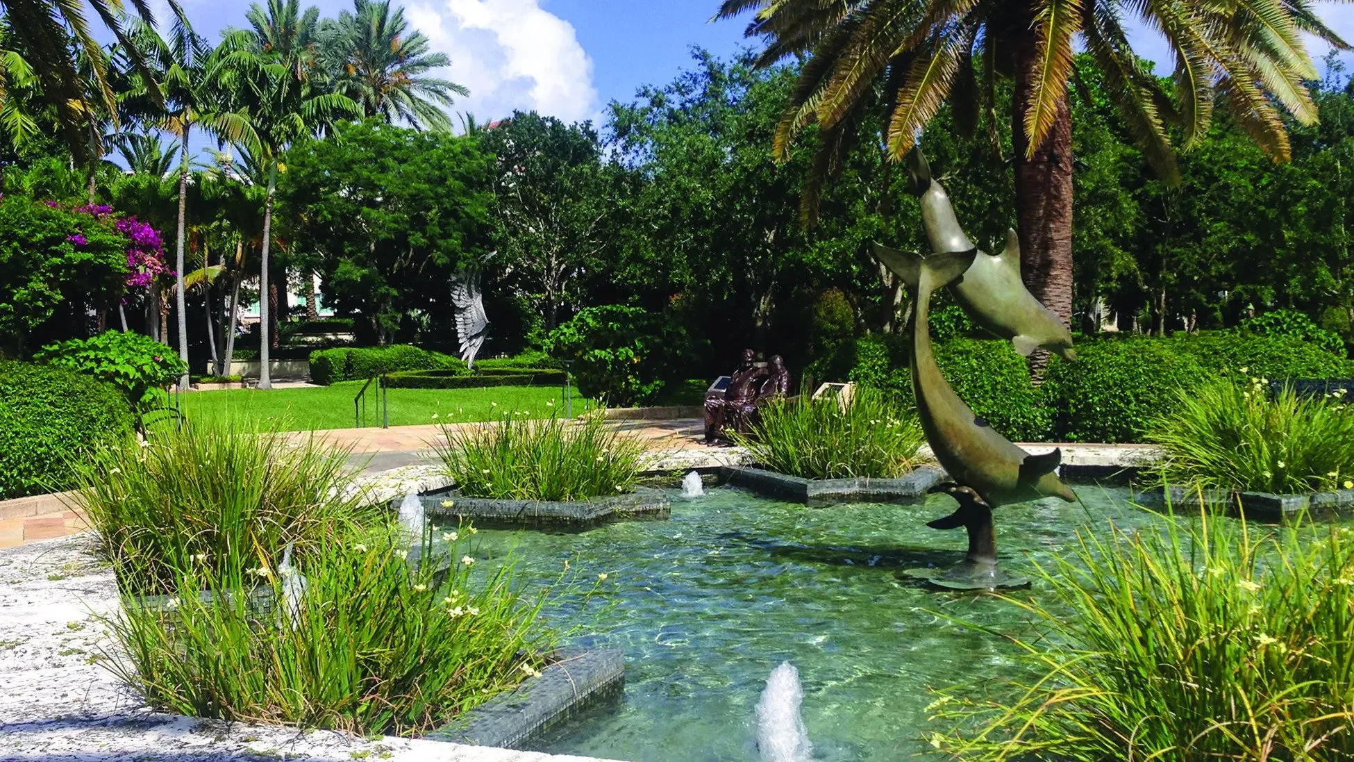 42-philip-hulitar-sculpture-garden.jpg