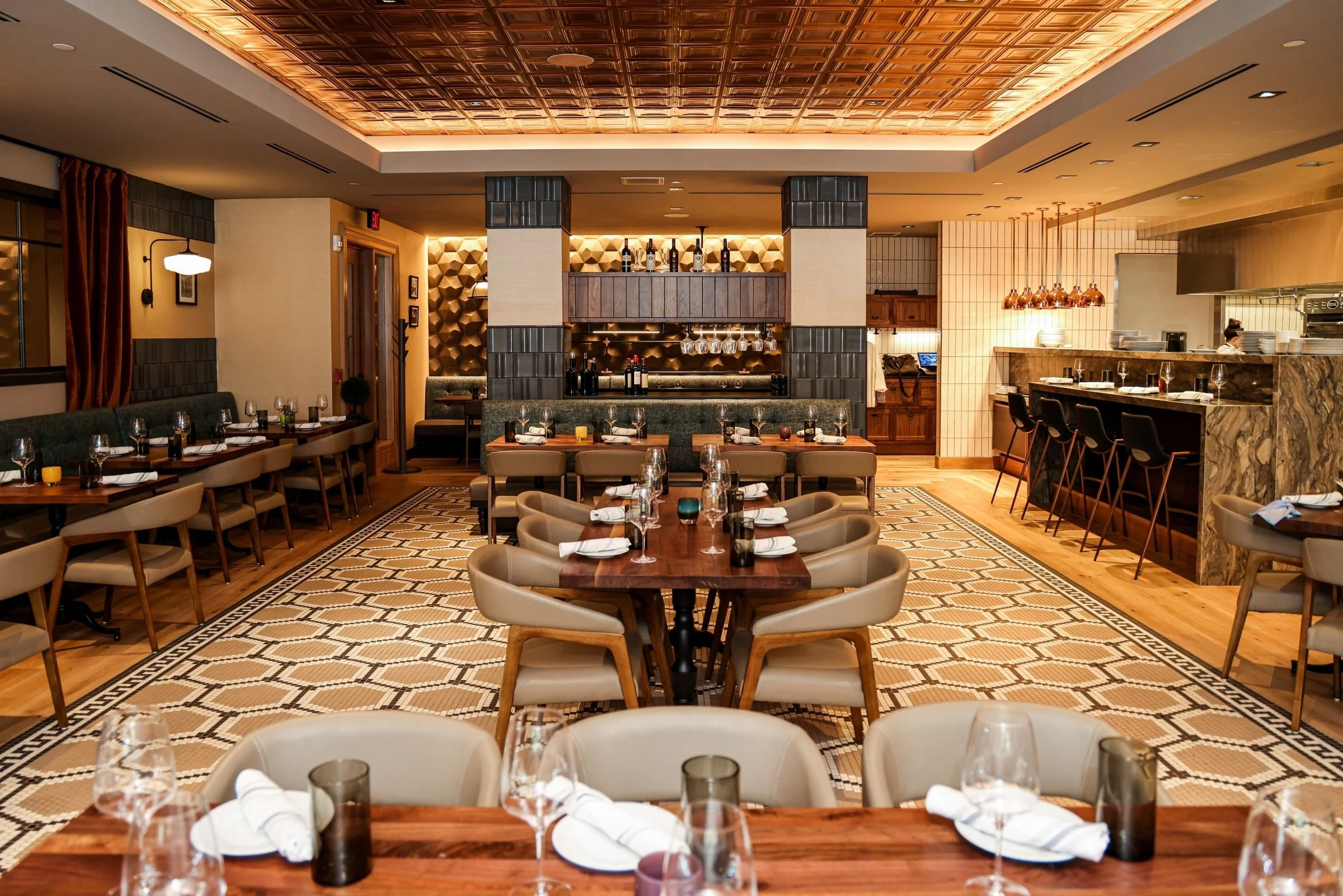 17-la-stellina-dining-room-and-bar.jpg