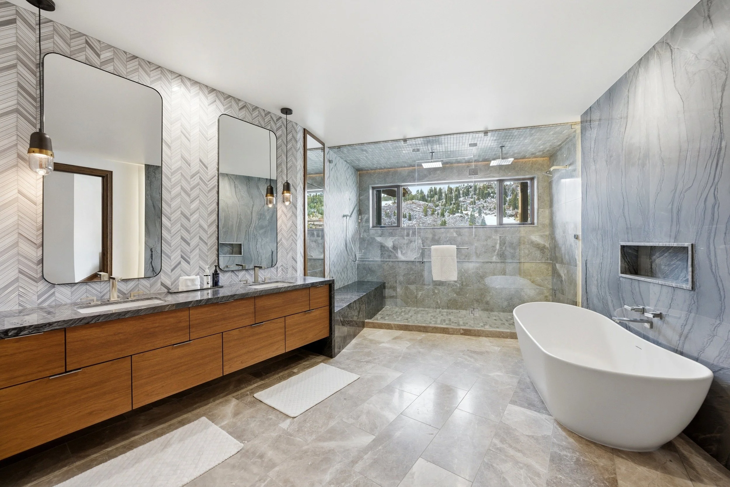 13-snow-park-presidential-bathroom.jpg