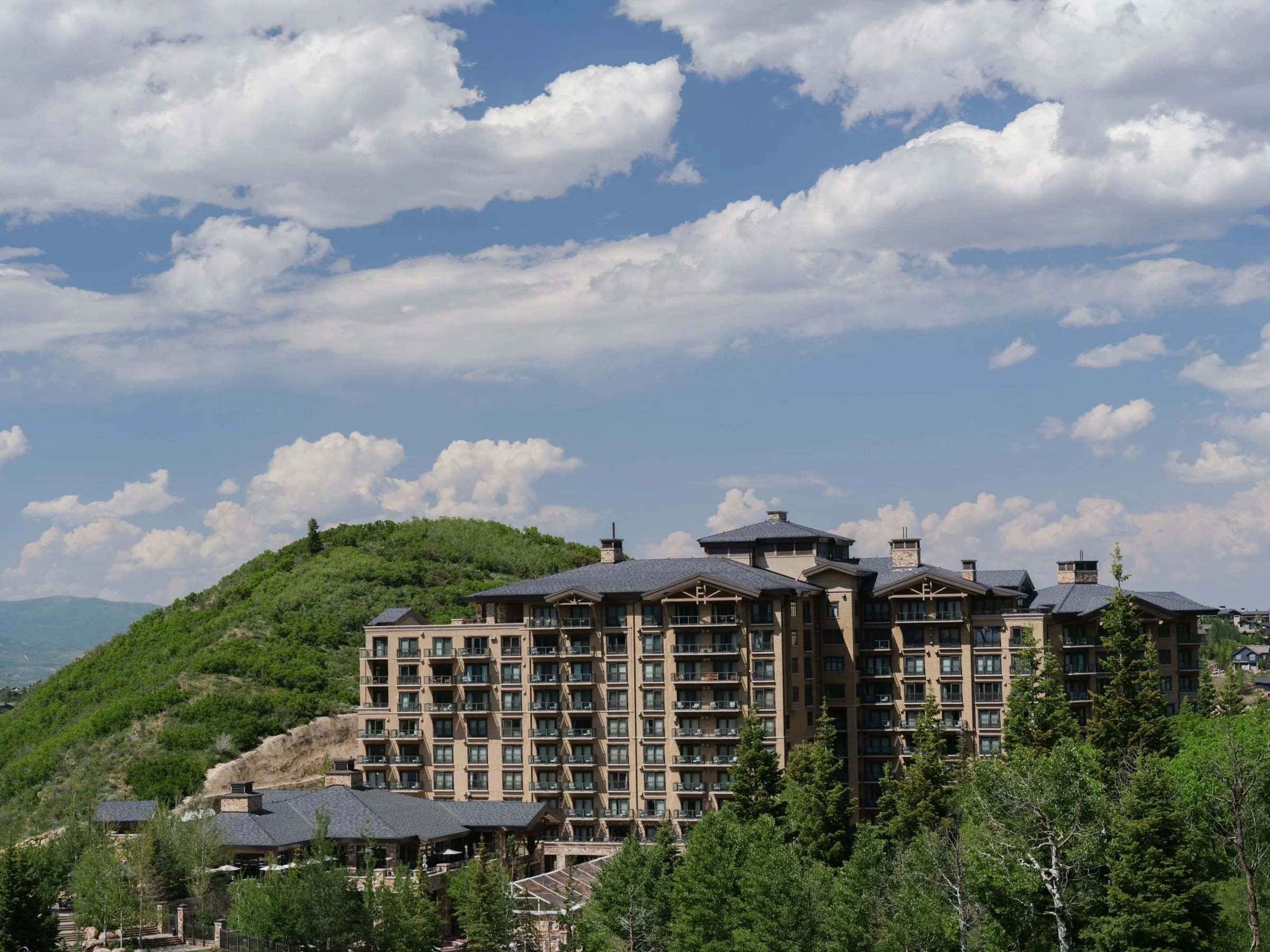 02-the-upper-resort-surrounded-by-green-hillsides.jpg