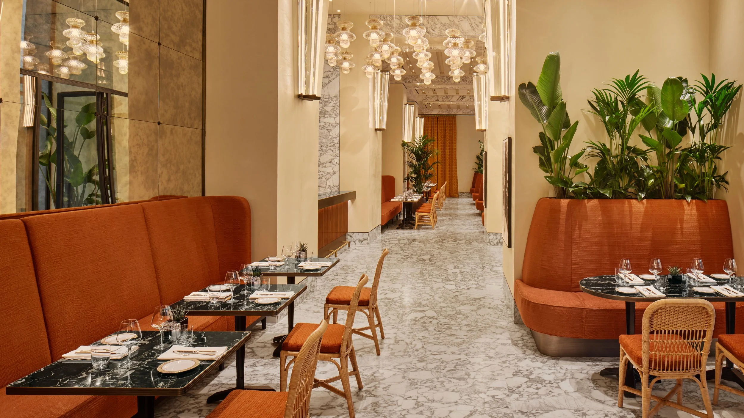 18-il-caffe-dining-room.jpg