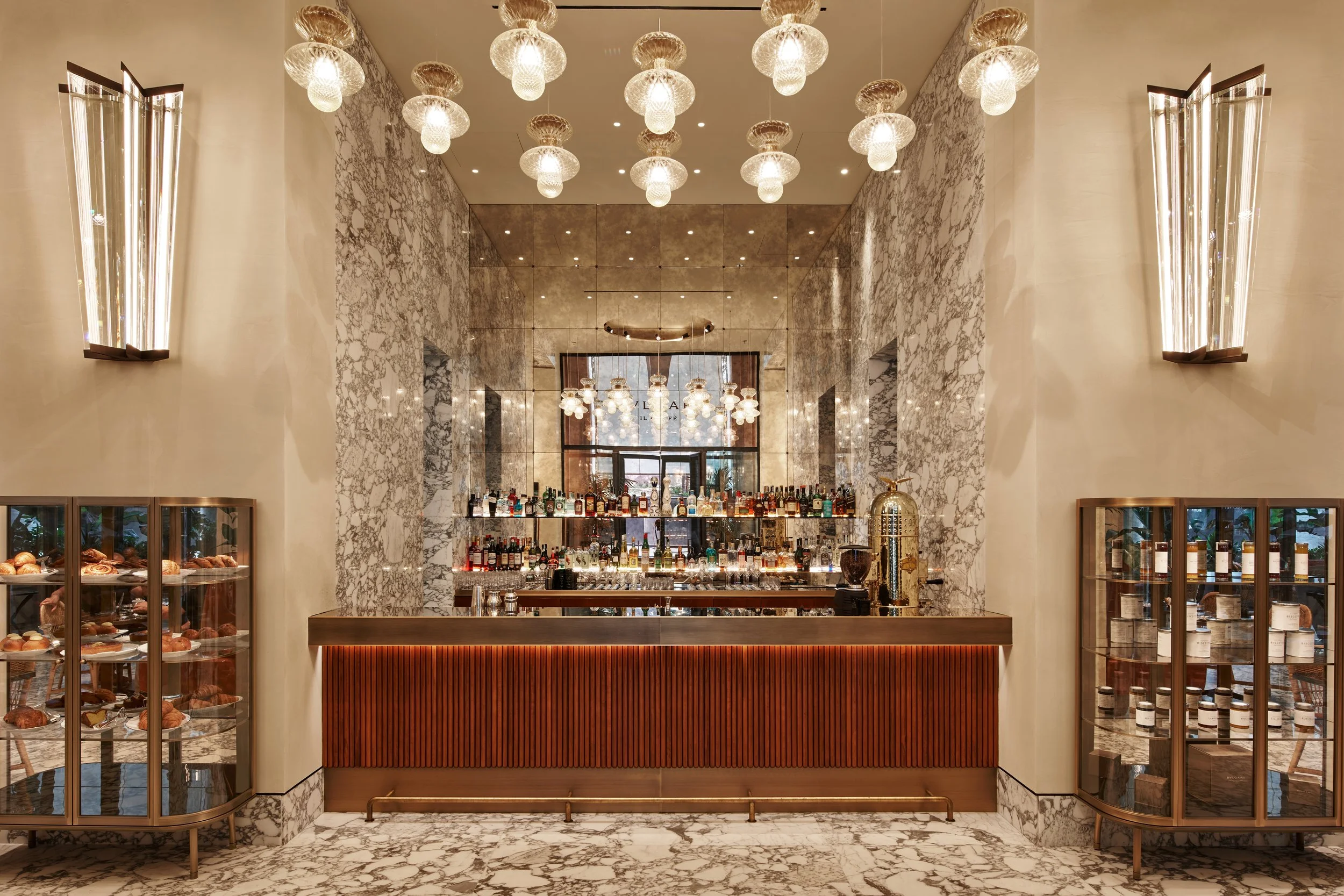 17-il-caffe-bar-and-murano-lighting.jpg