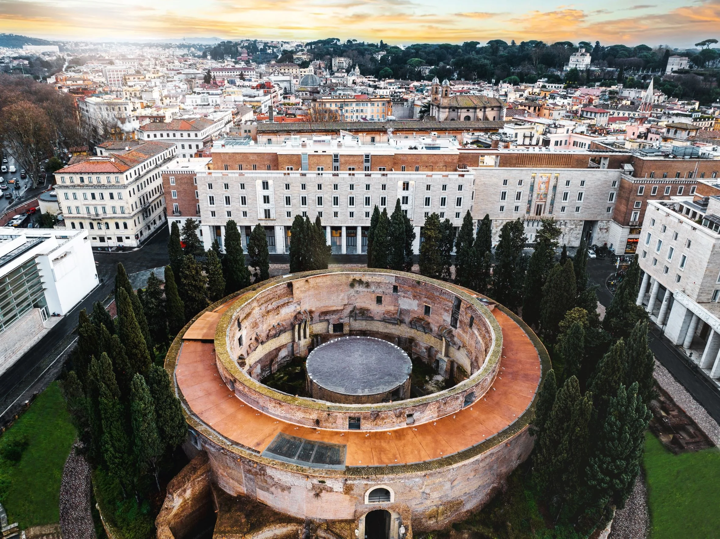 02-aerial-view-of-the-hotel-and-mausoleum-of-augustus.jpg