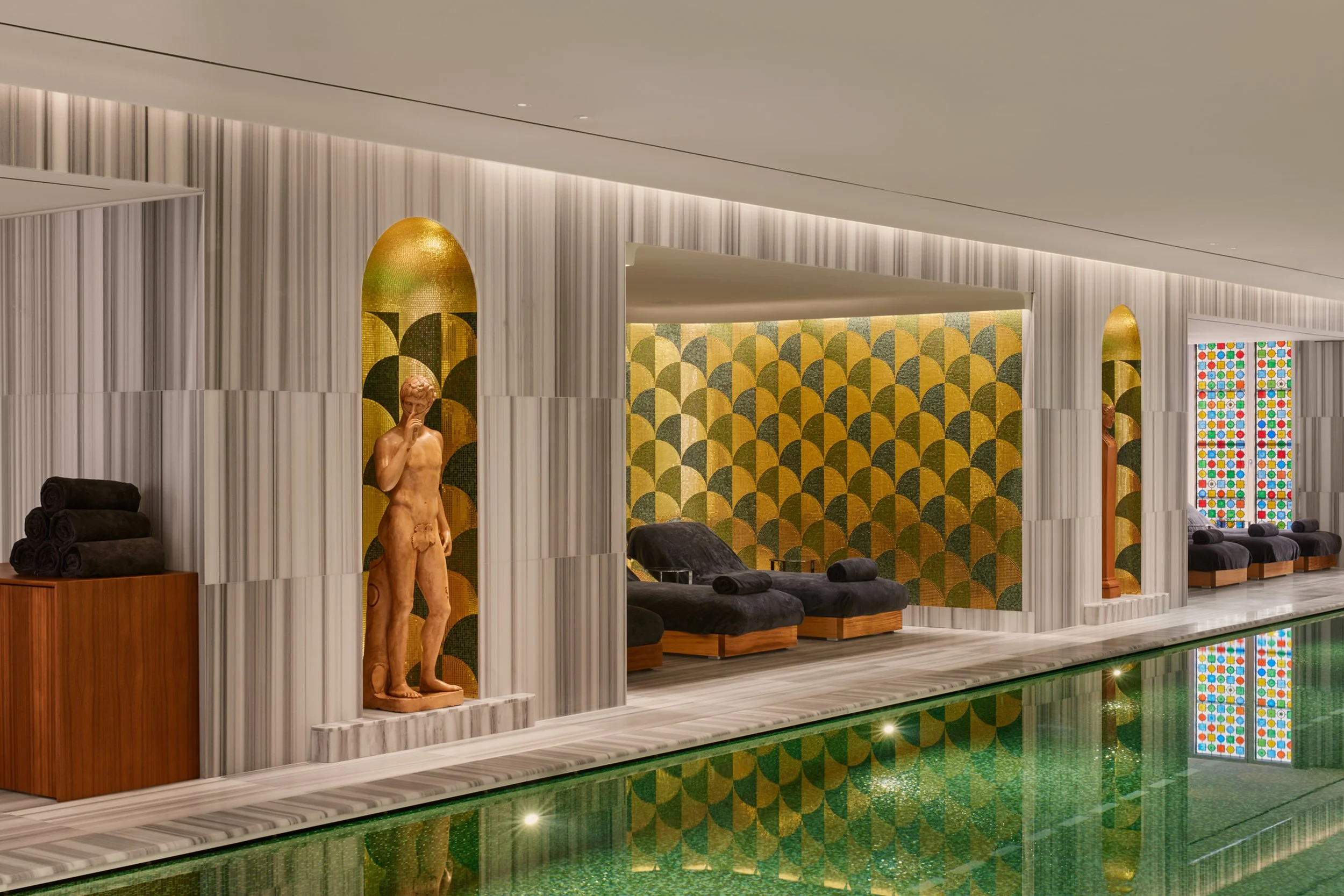 35-indoor-spa-pool.jpg