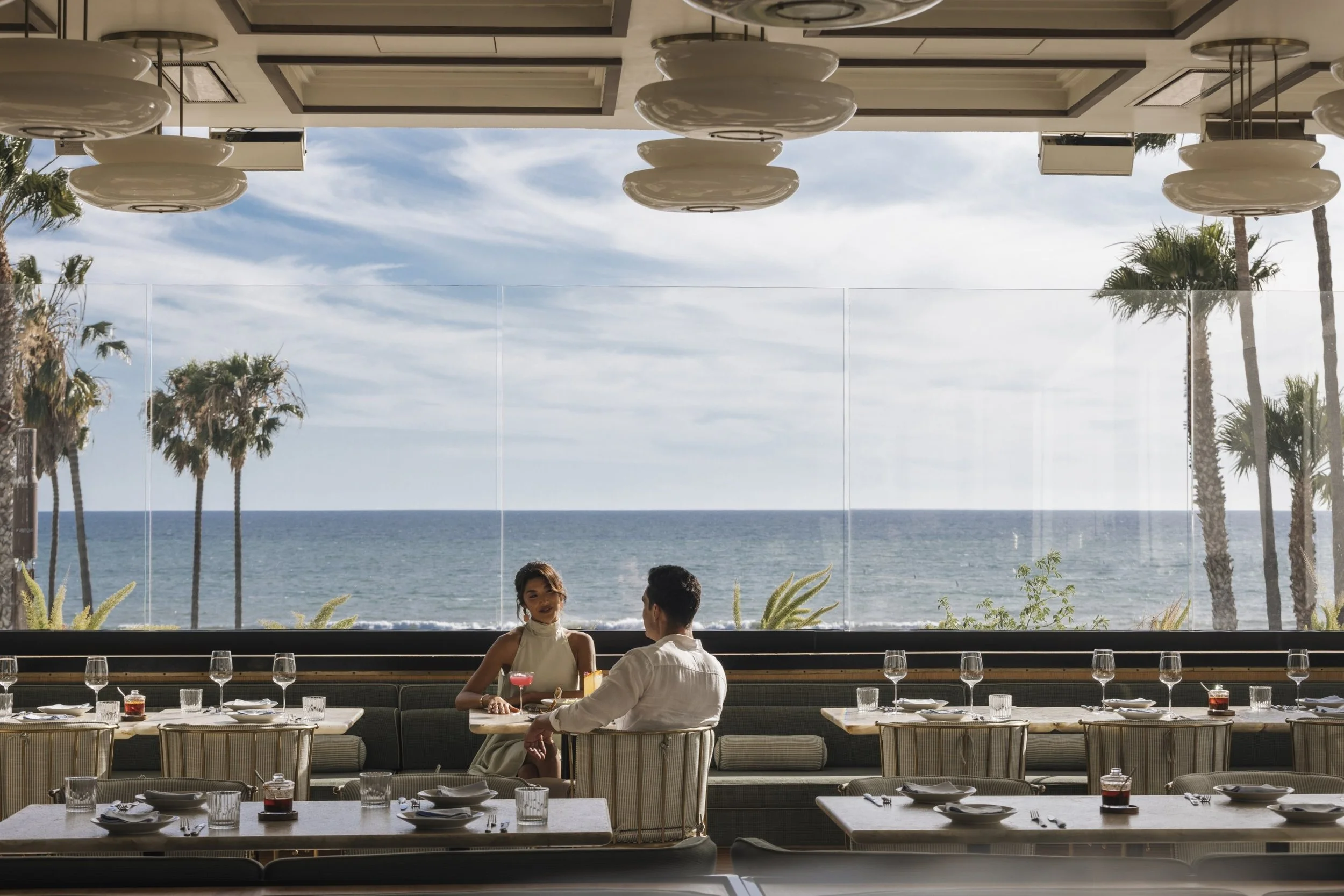 34-coastal-dining-lifestyle-with-pacific-views.jpg