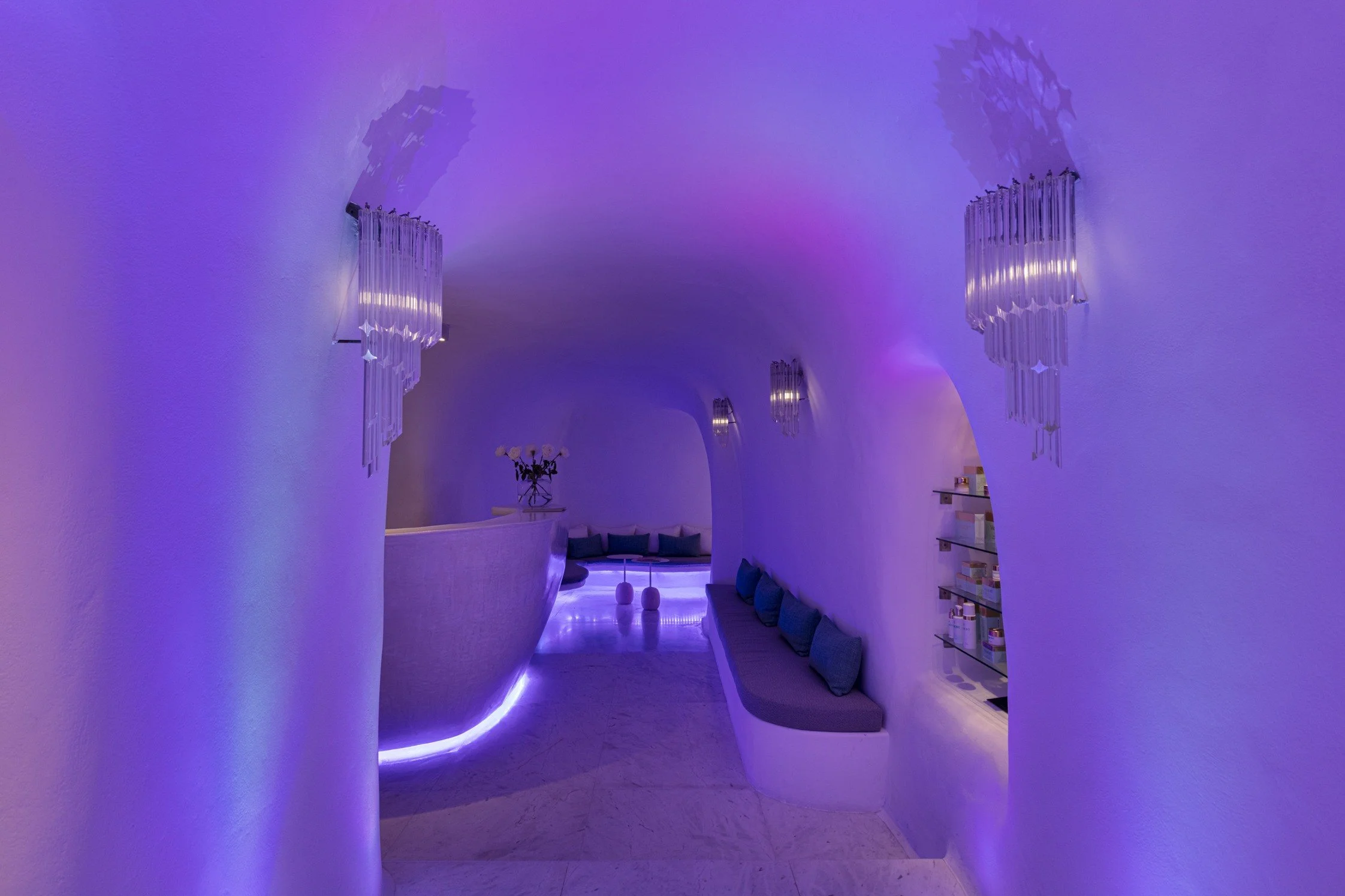 22-canaves-oia-suites-cave-spa.jpg