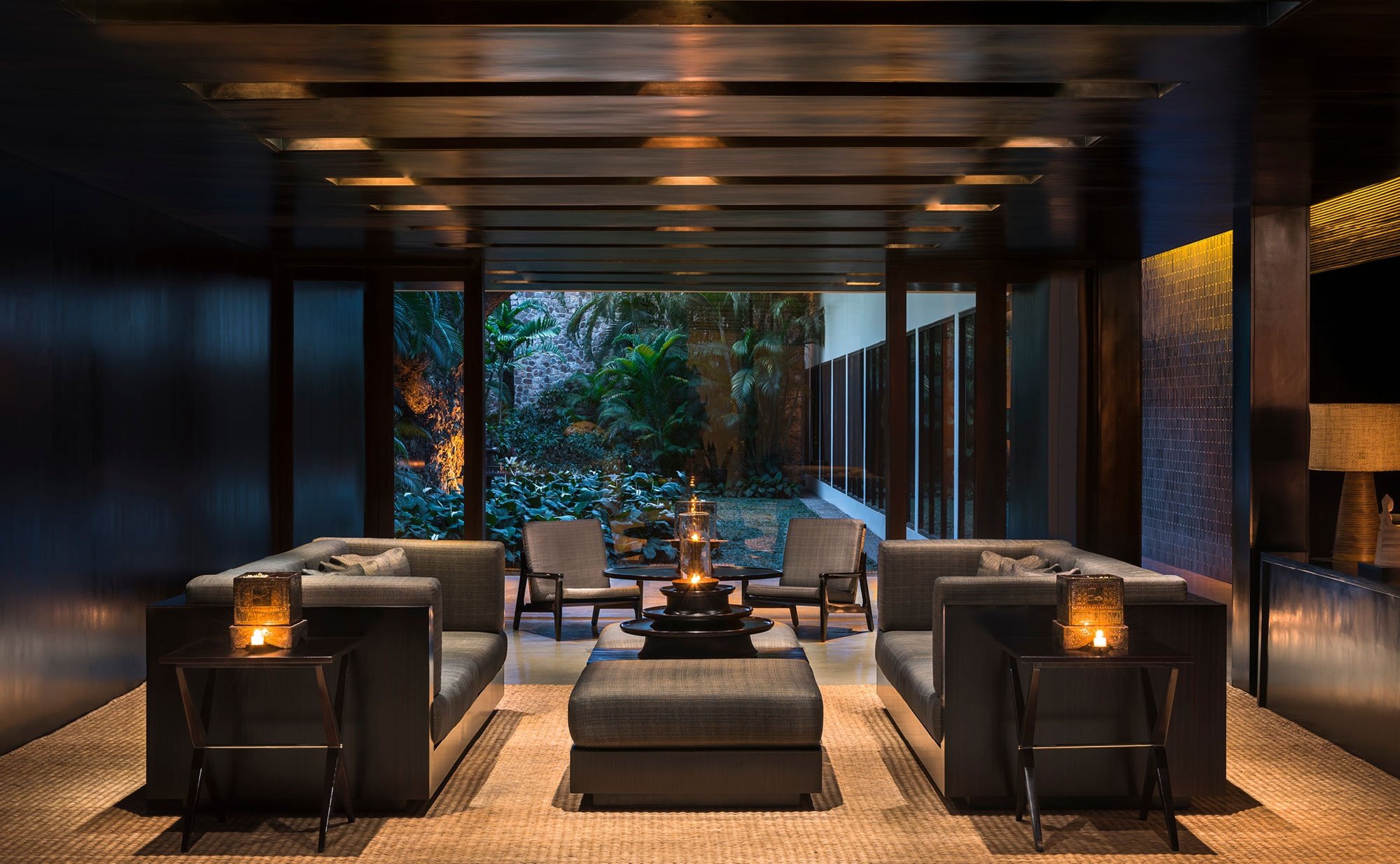 29-quiet-lounge-at-amansara.jpg