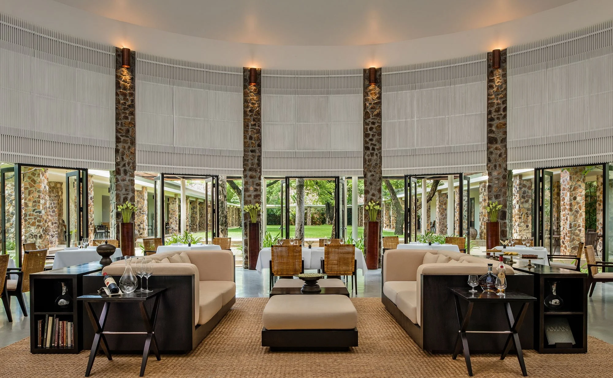 19-the-dining-room-rotunda-with-garden-views.jpg