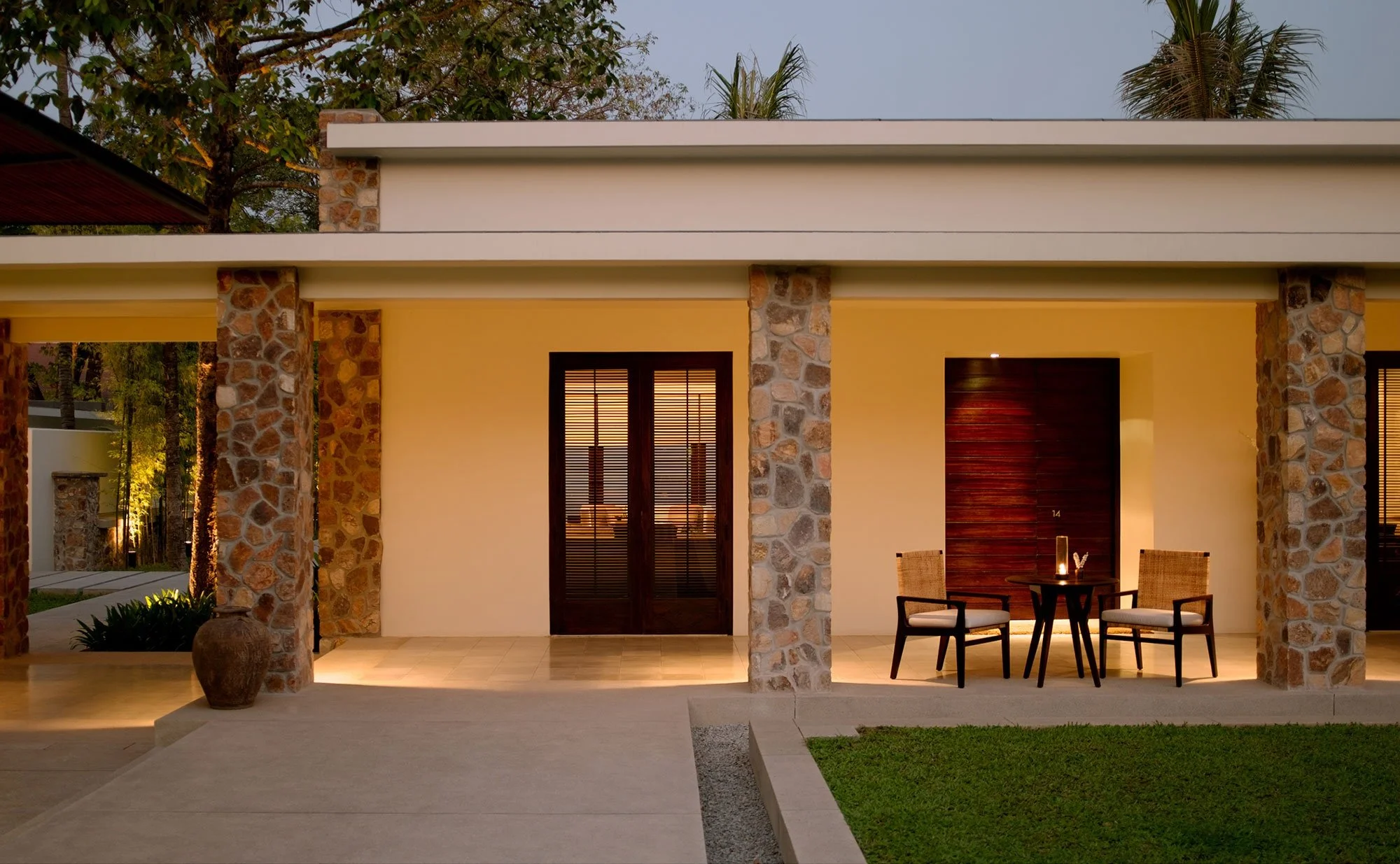 09-suite-exterior-illuminated-at-dusk.jpg