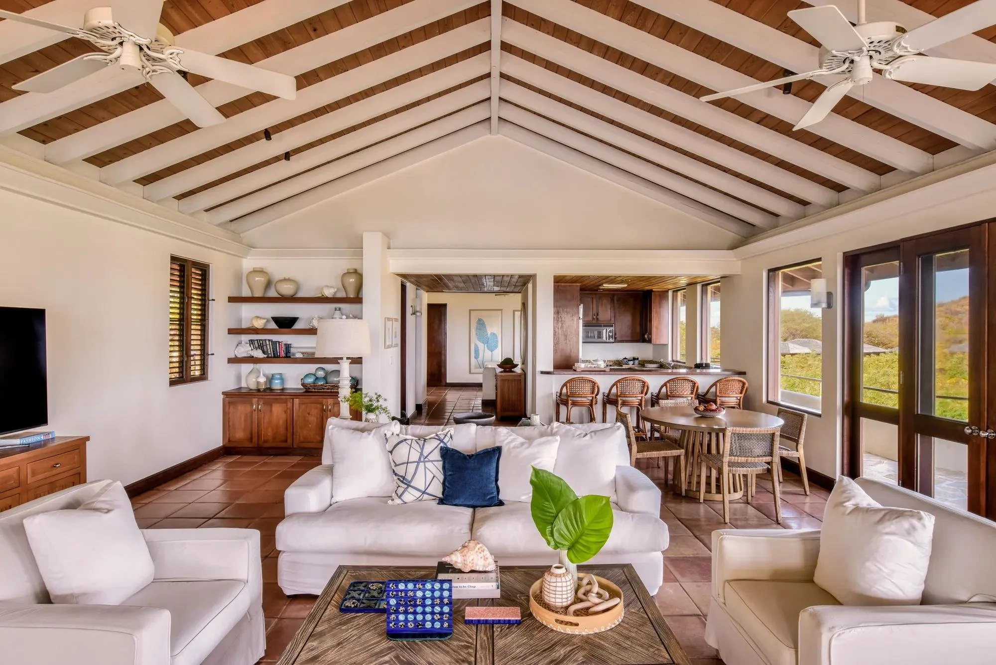 24-villa-candor-living-area.jpg