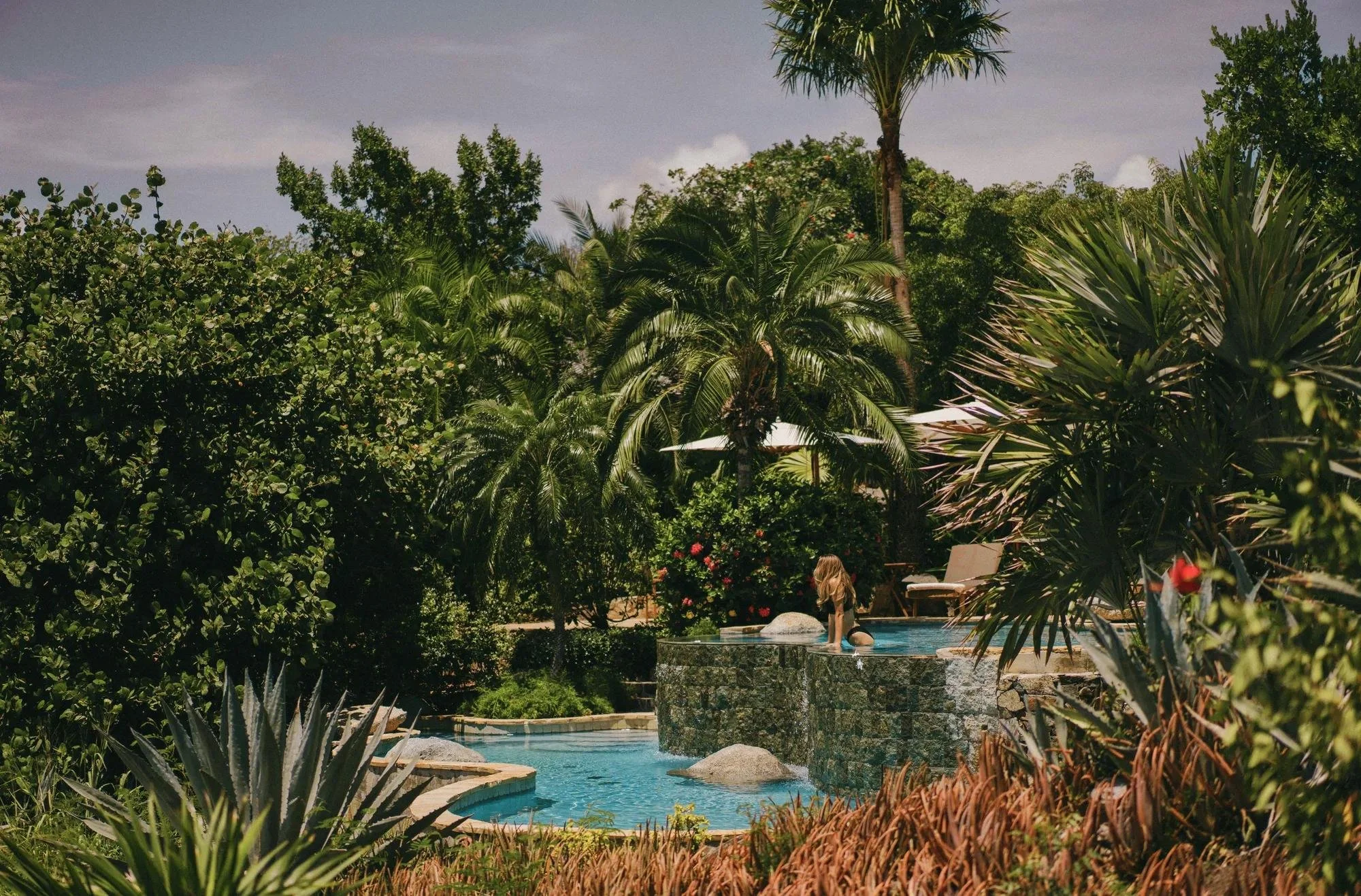 39-spa-infinity-pool.jpg