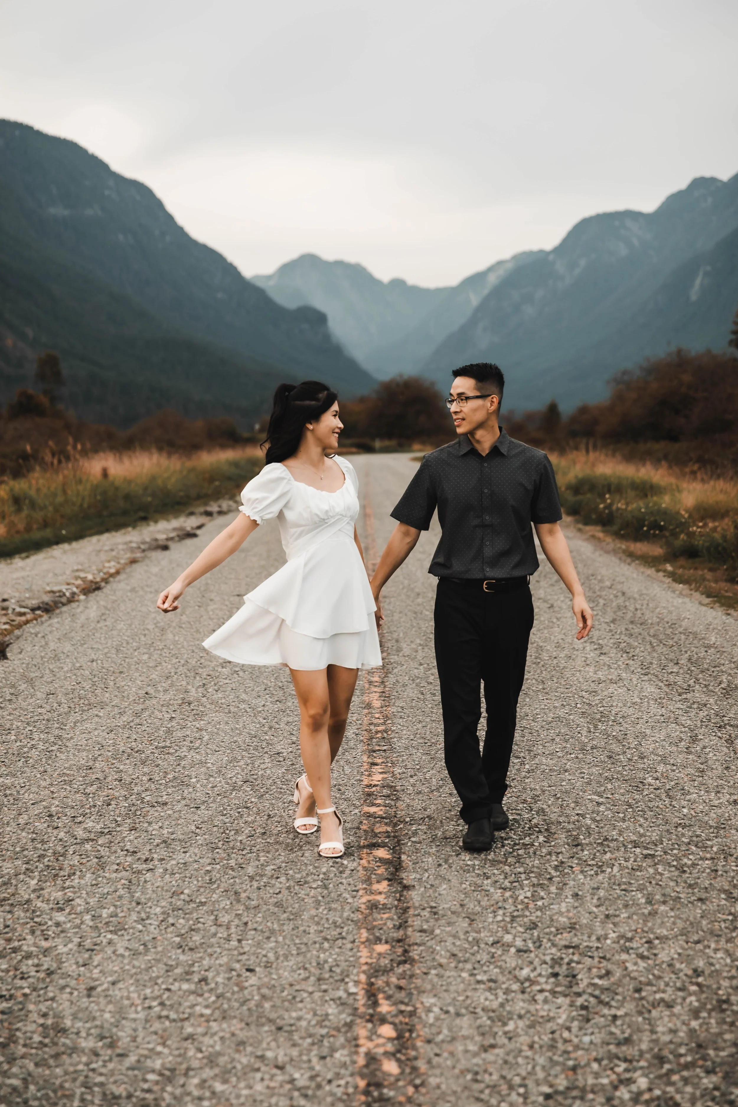 Romantic outdoor engagement photos with natural light and stunning scenery.