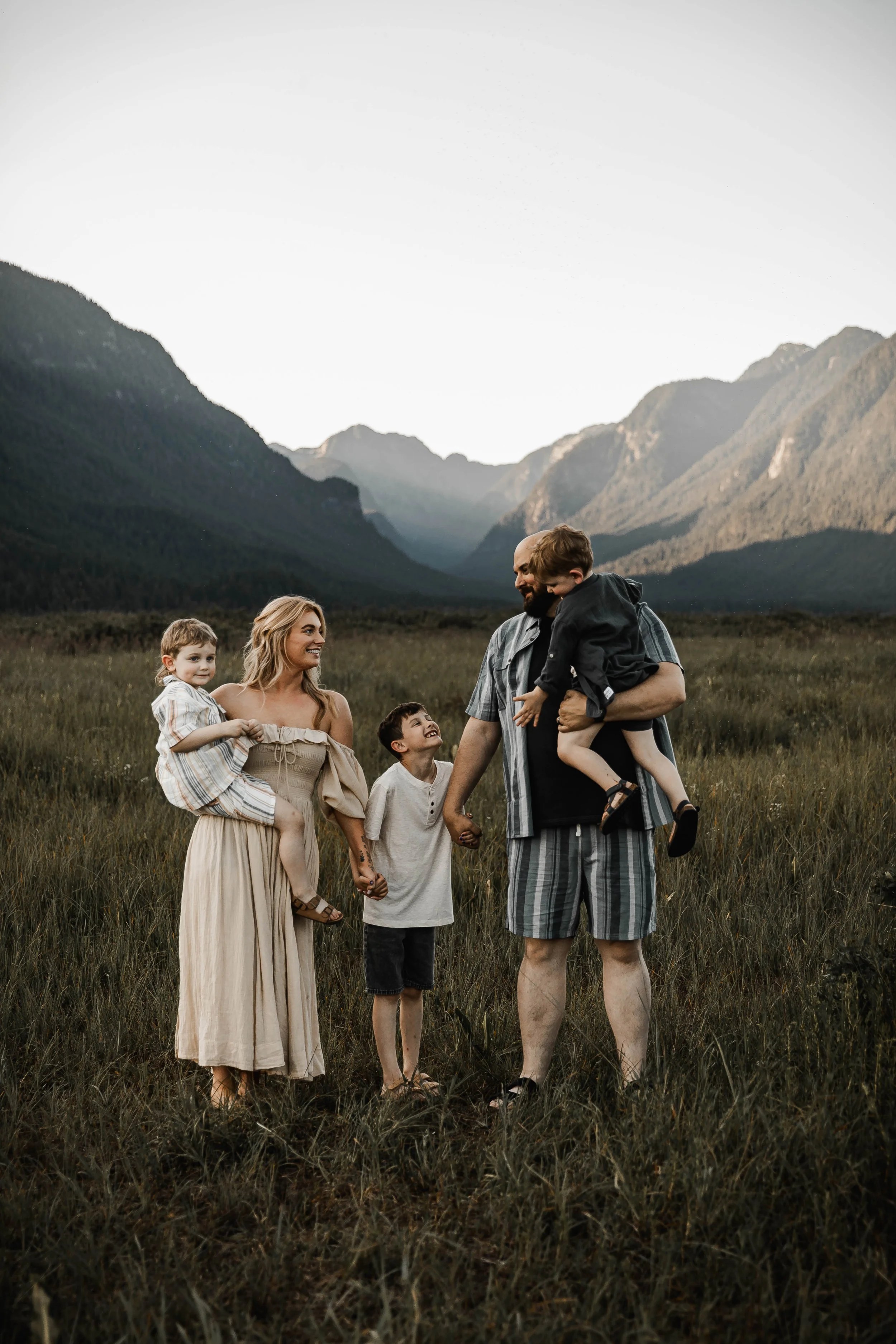 Warm and romantic family photography celebrating life's special moments.