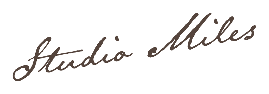 Handwritten text reading 'Studio Miles'.