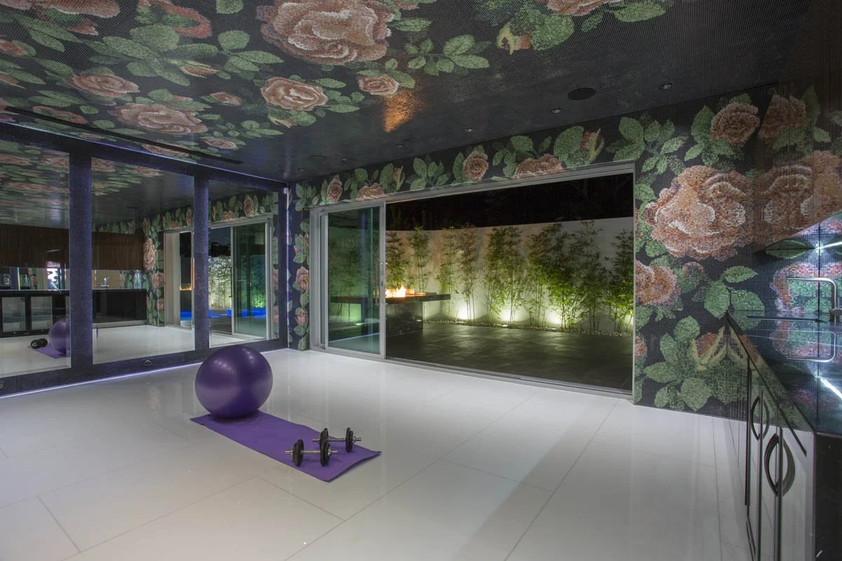 Mosaic Feature Room & Home Gym