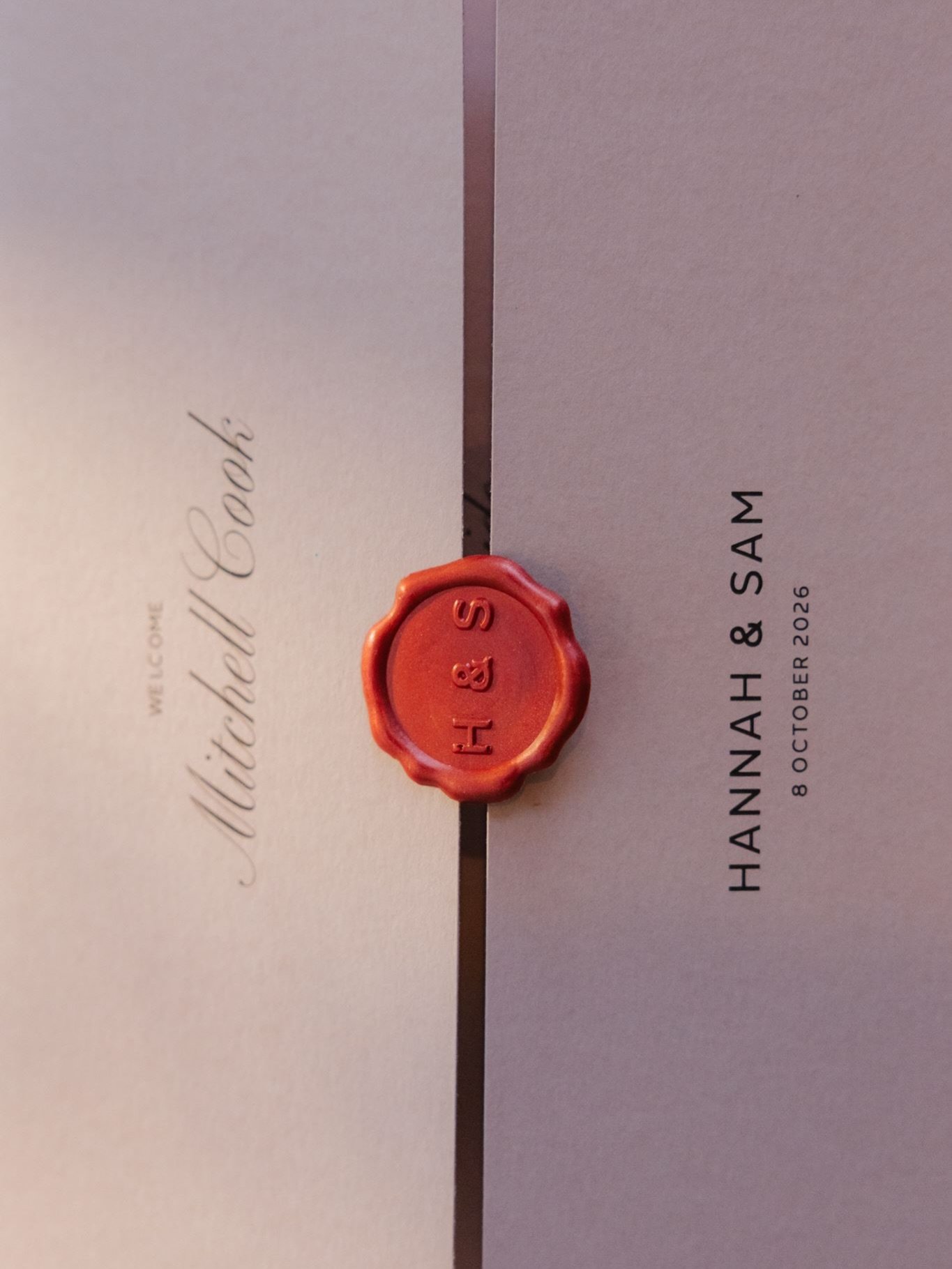 Hannah and Sam. 🤍 A closer look at the reception menus.

A gatefold menu on dusty pink stock, closed with a custom H &amp; S seal in red wax. Each guest&rsquo;s name sits on the front in script, so every setting opened like a letter. Images by the t