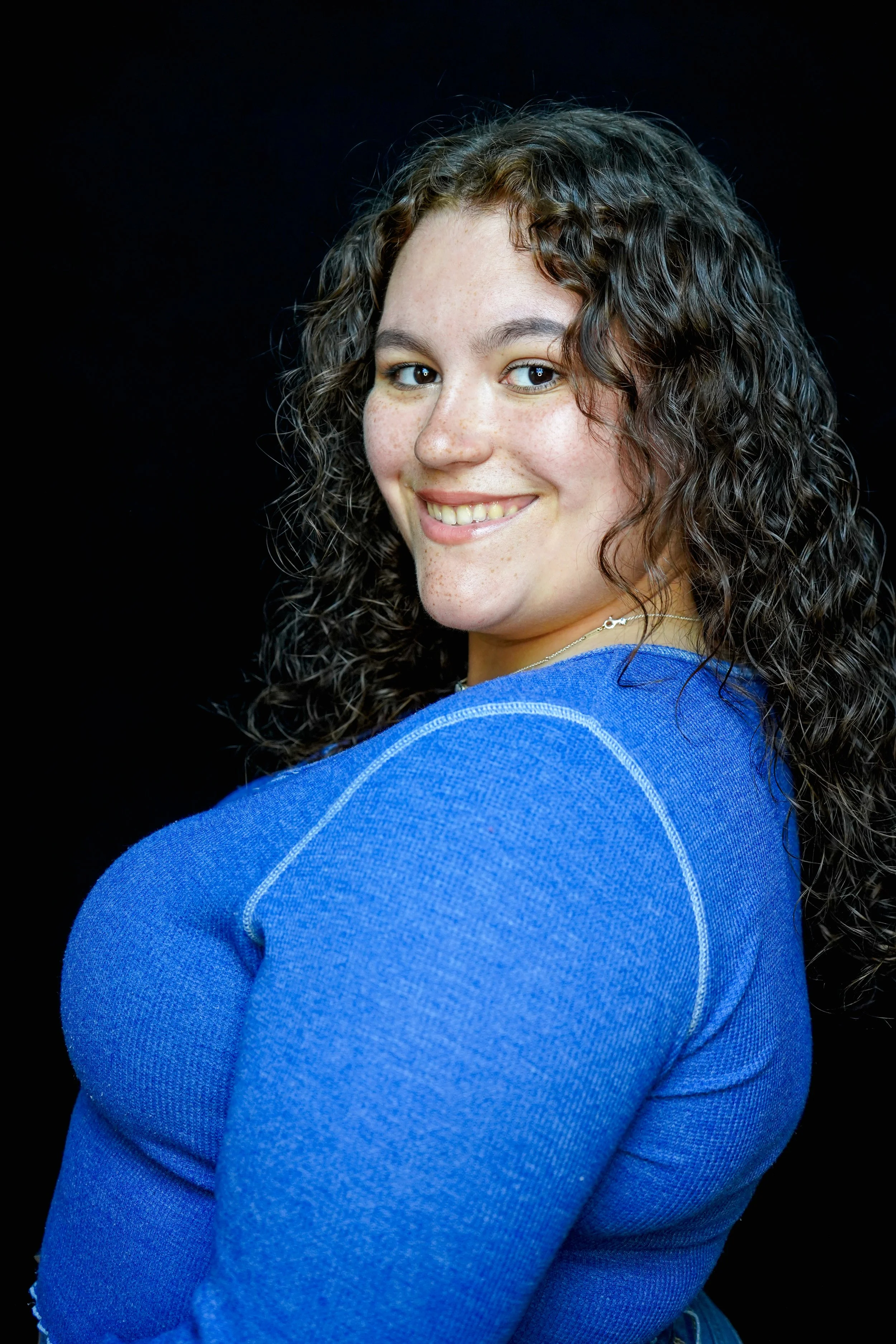 lucyheadshotinside-31.jpg