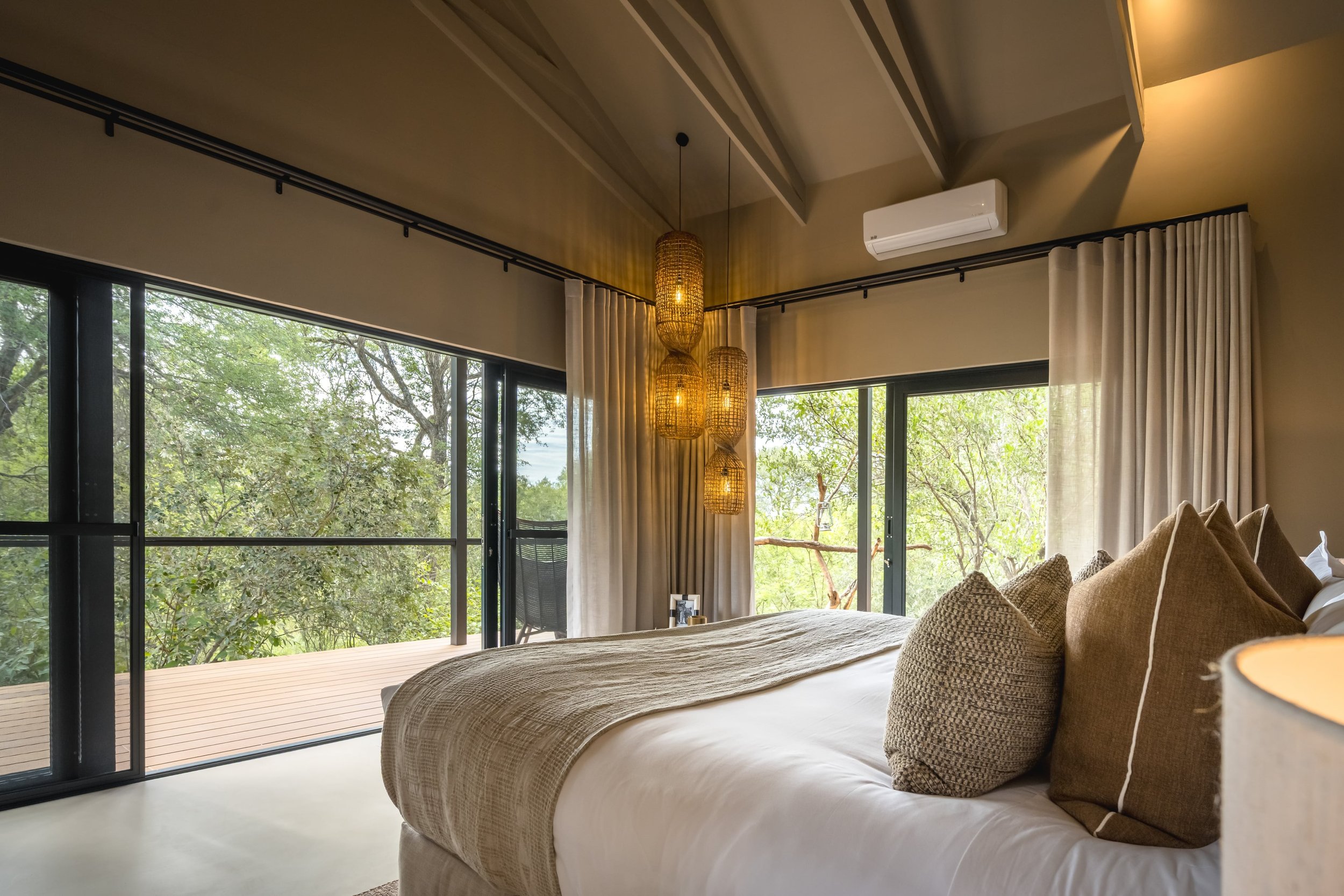 leopard-room-2-2.jpg