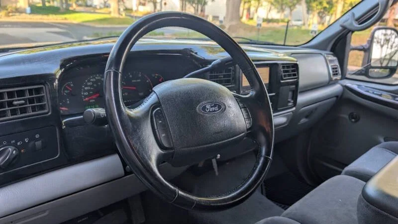 2002-ford-f-250-super-duty-xlt-4dr-crew-cab-4wd-sb-45.jpg
