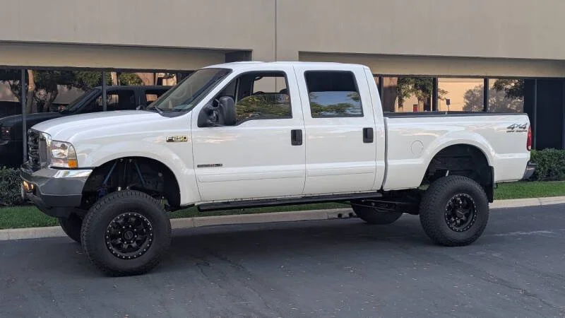 2002-ford-f-250-super-duty-xlt-4dr-crew-cab-4wd-sb-2.jpg