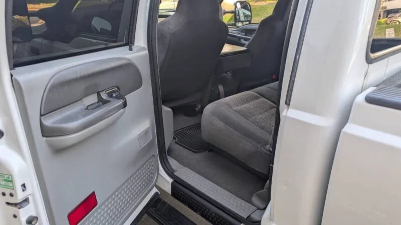 2002-ford-f-250-super-duty-xlt-4dr-crew-cab-4wd-sb-36.jpg