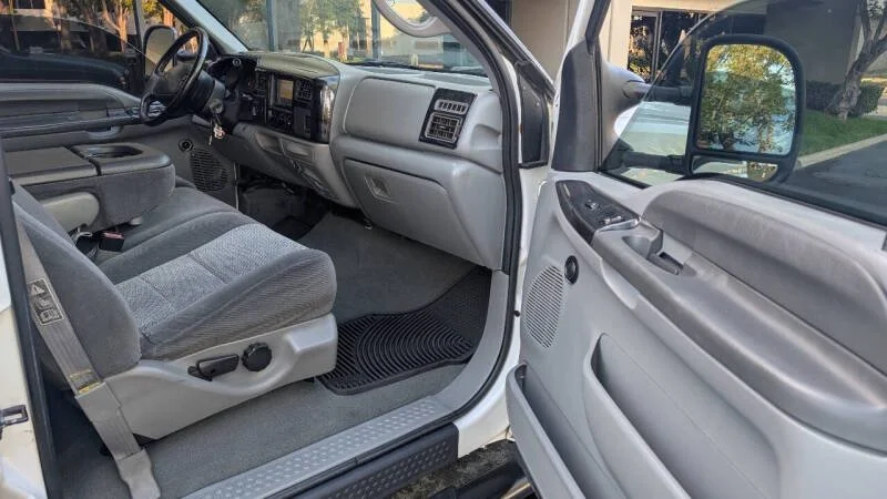 2002-ford-f-250-super-duty-xlt-4dr-crew-cab-4wd-sb-31.jpg