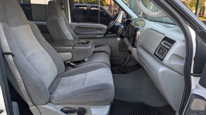 2002-ford-f-250-super-duty-xlt-4dr-crew-cab-4wd-sb-33.jpg