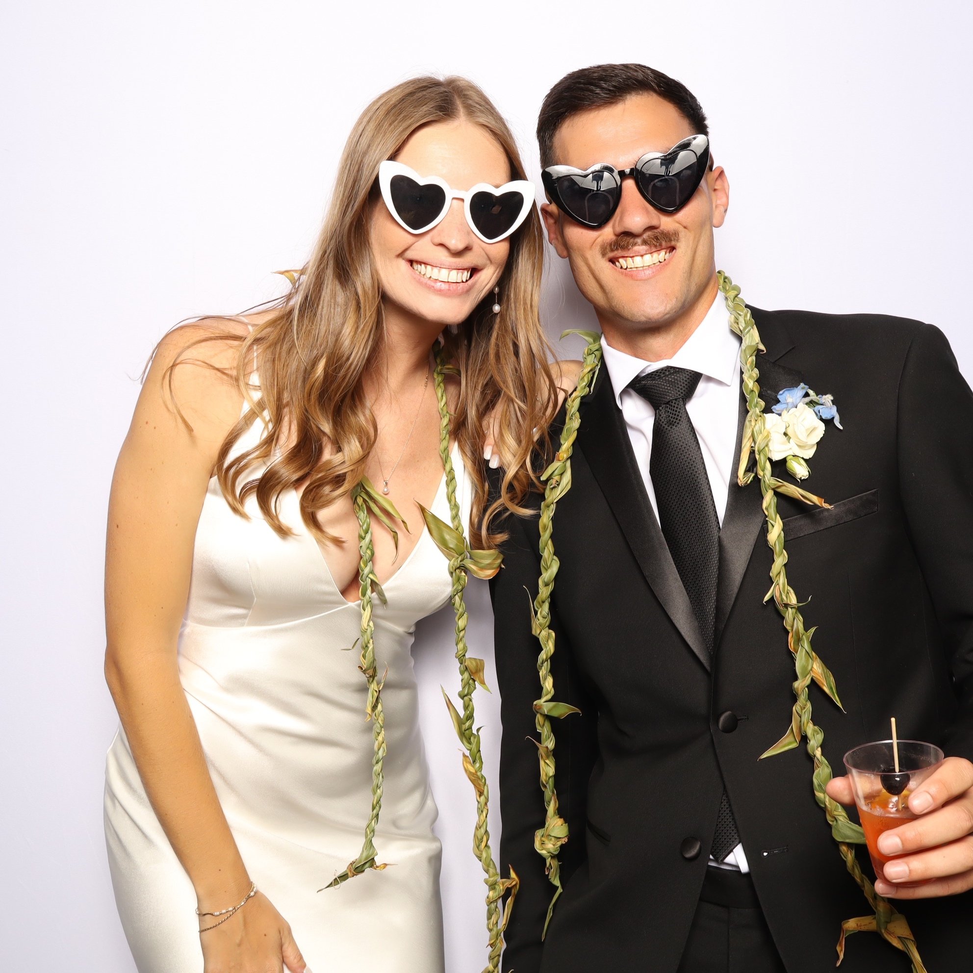 orange-county-wedding-photo-booth-group.jpeg