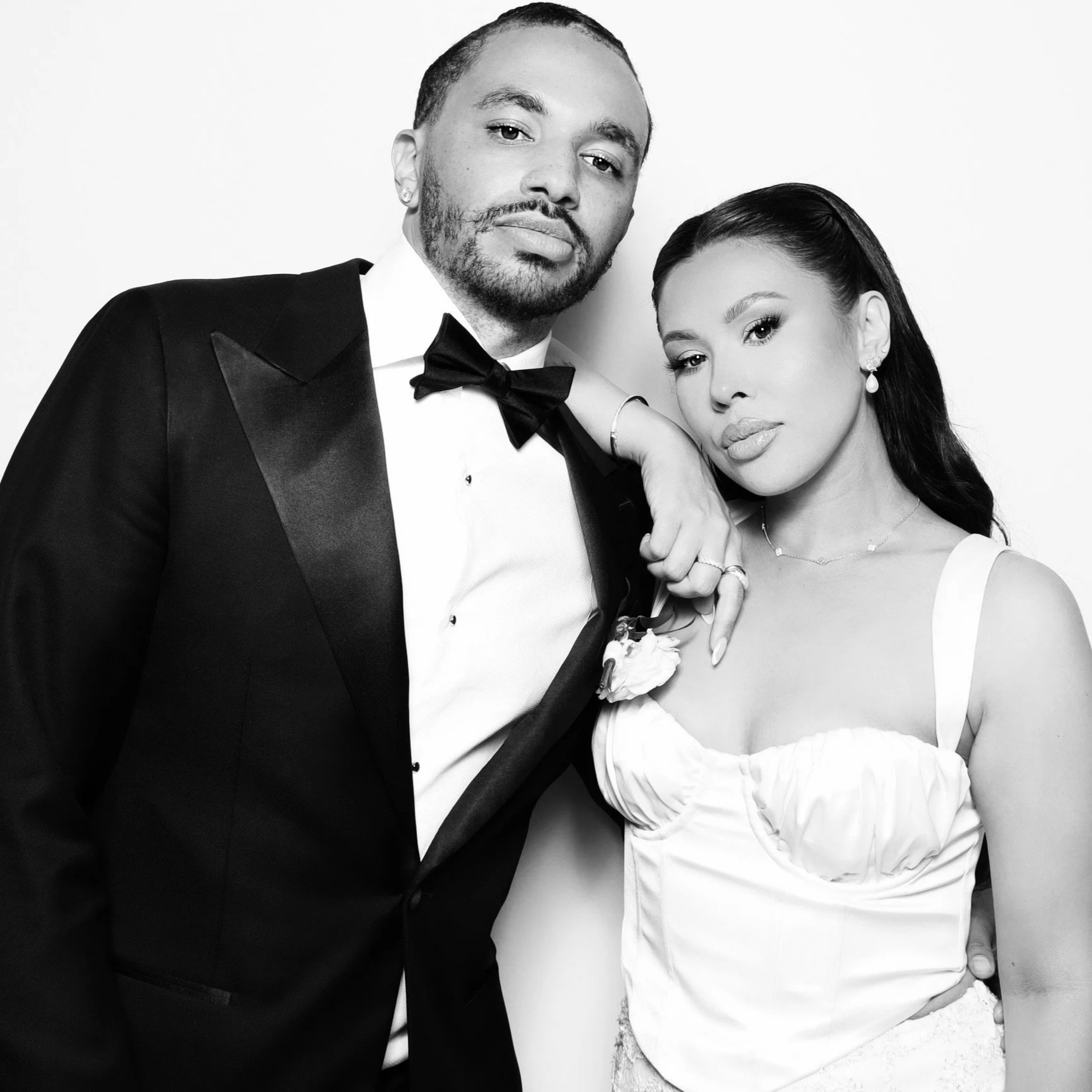 Black and white Glam photo booth picture