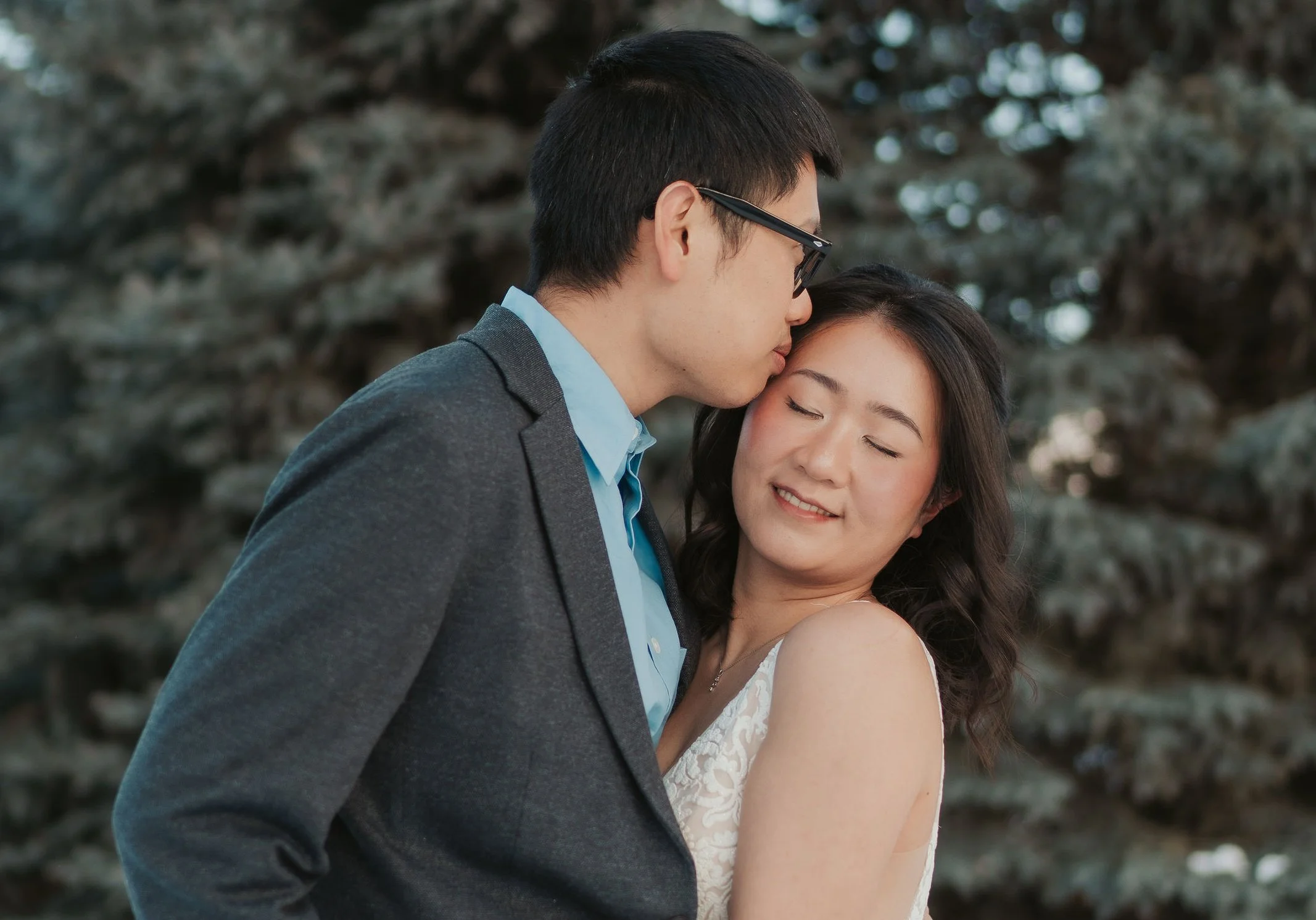 Natural bridal hair and softly defined makeup alongside groom’s makeup by Toronto makeup artist Alanna.