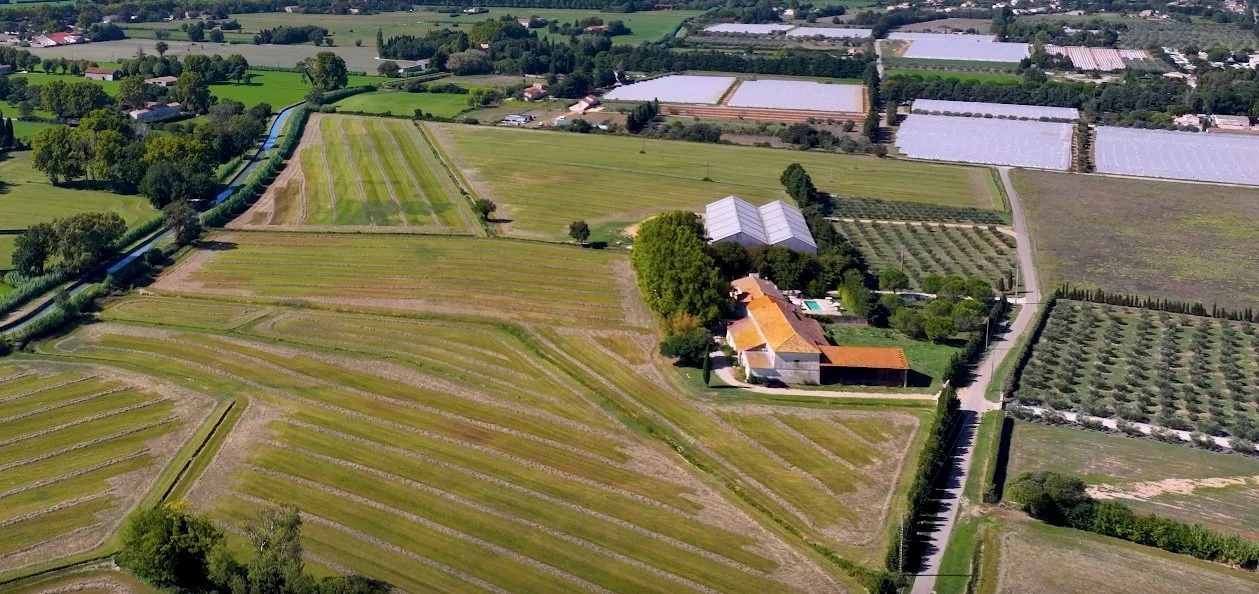 GRANDS HANGARS DE STOCKAGE