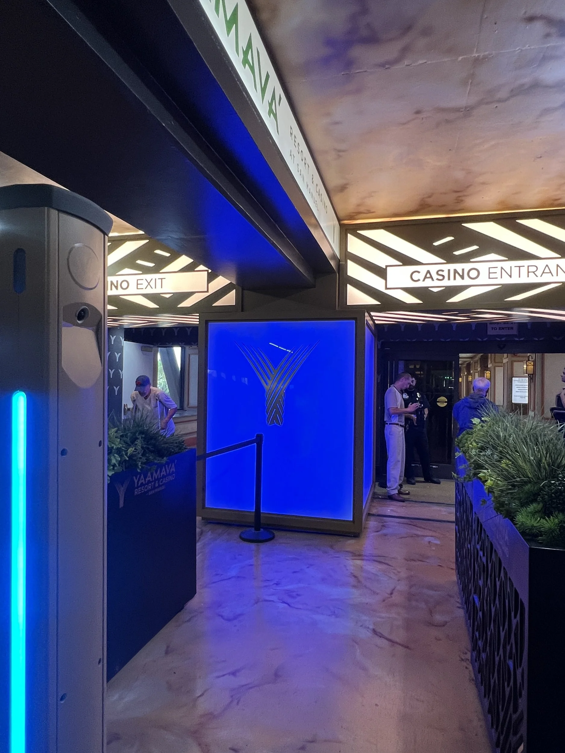 yaamava-parking-entrance-03.jpg