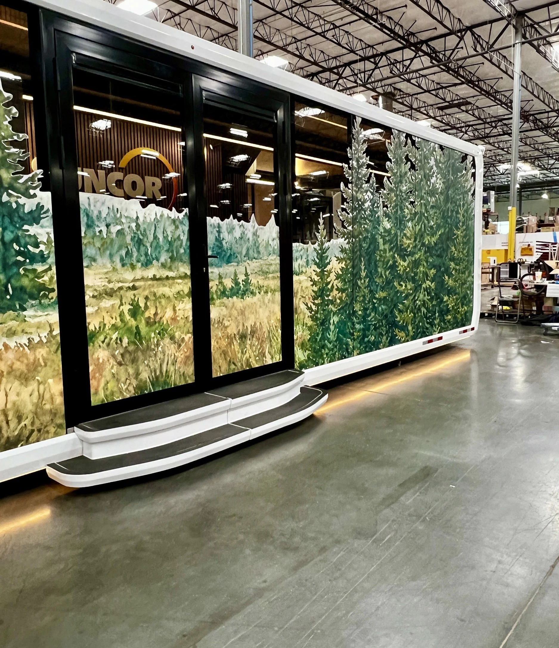mobile-exhibit-trailer-06.jpg