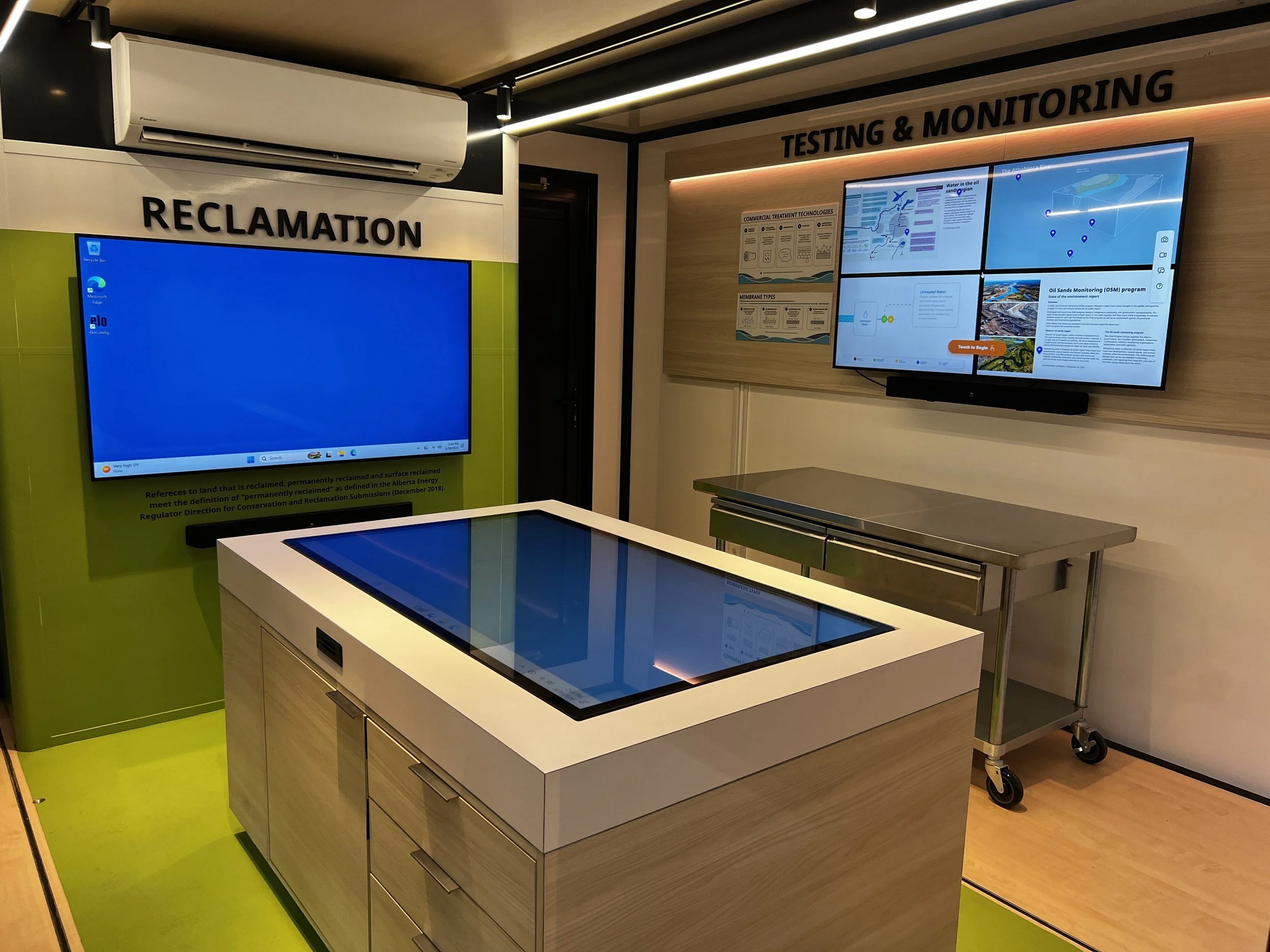 mobile-exhibit-trailer-01-lead.jpg