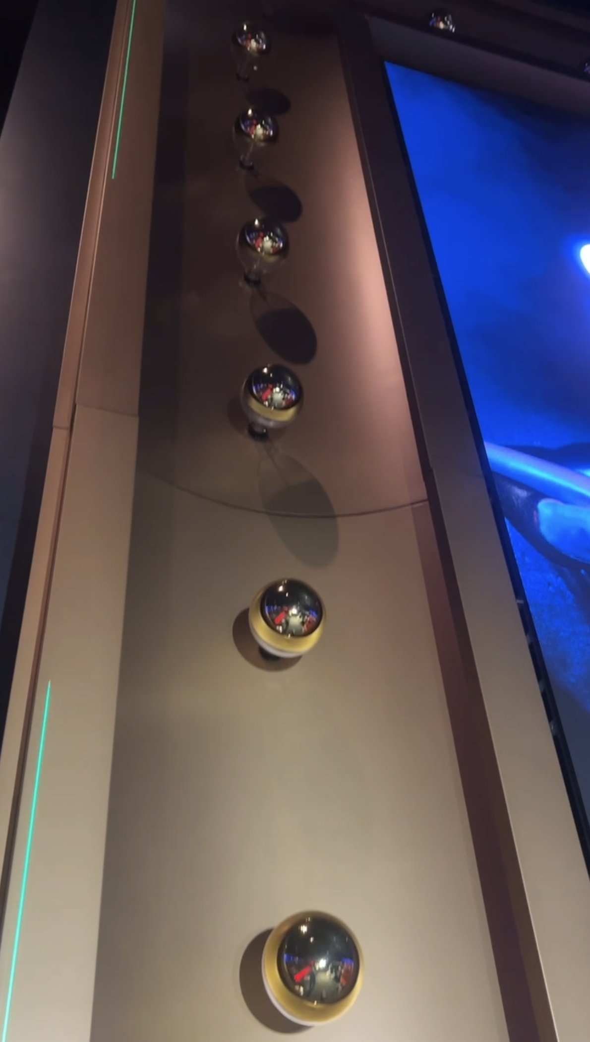 sapphire-las-vegas-04.jpg