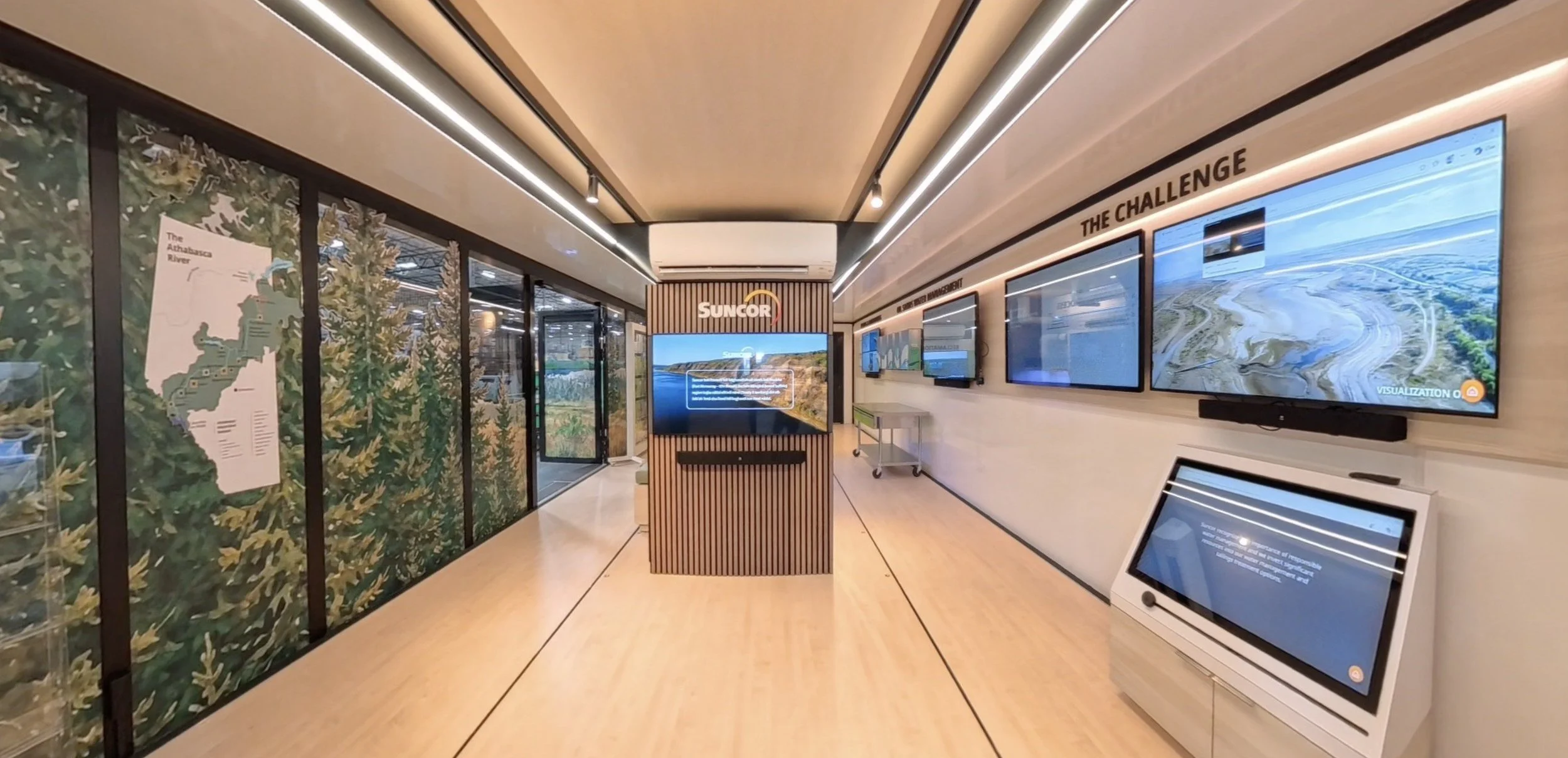 mobile-exhibit-trailer-08.jpg