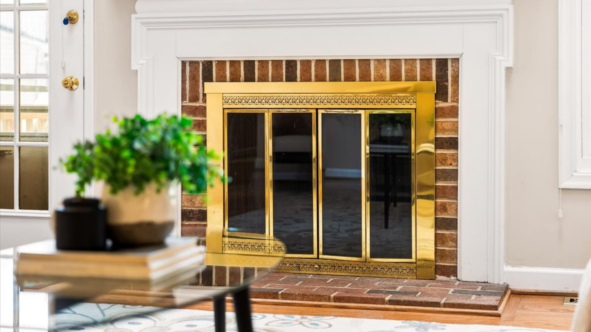 maryland-townhome-livingroom-fireplace.png.png