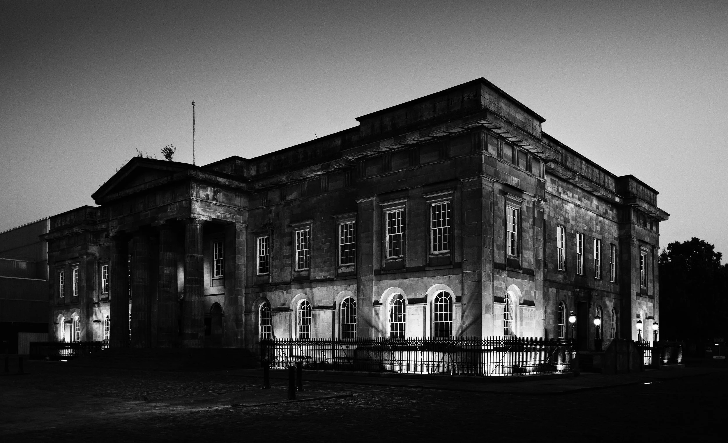 custom house 05 bw jpg.jpg