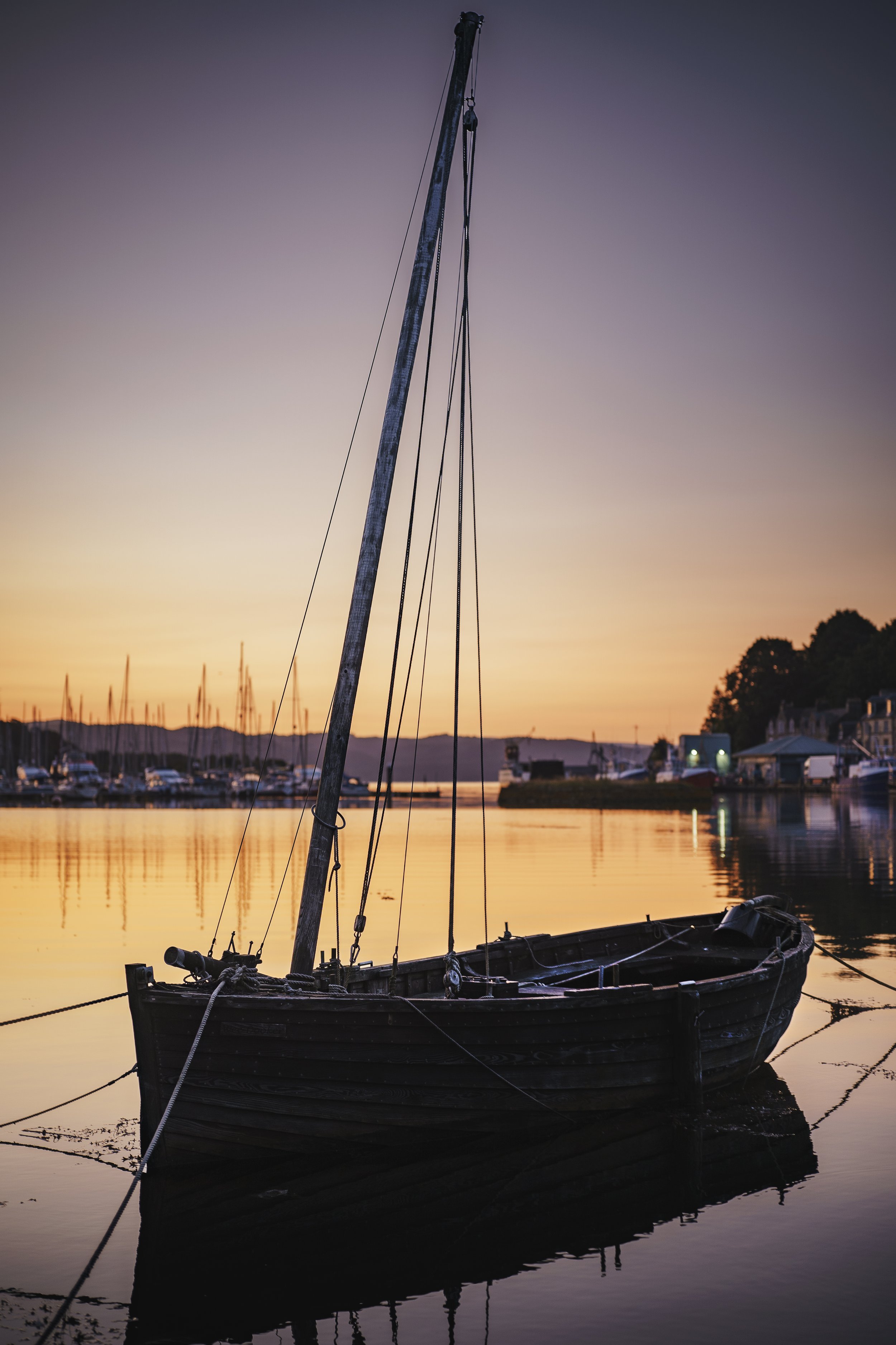 tarbert harbour boat 01 jpg.jpg