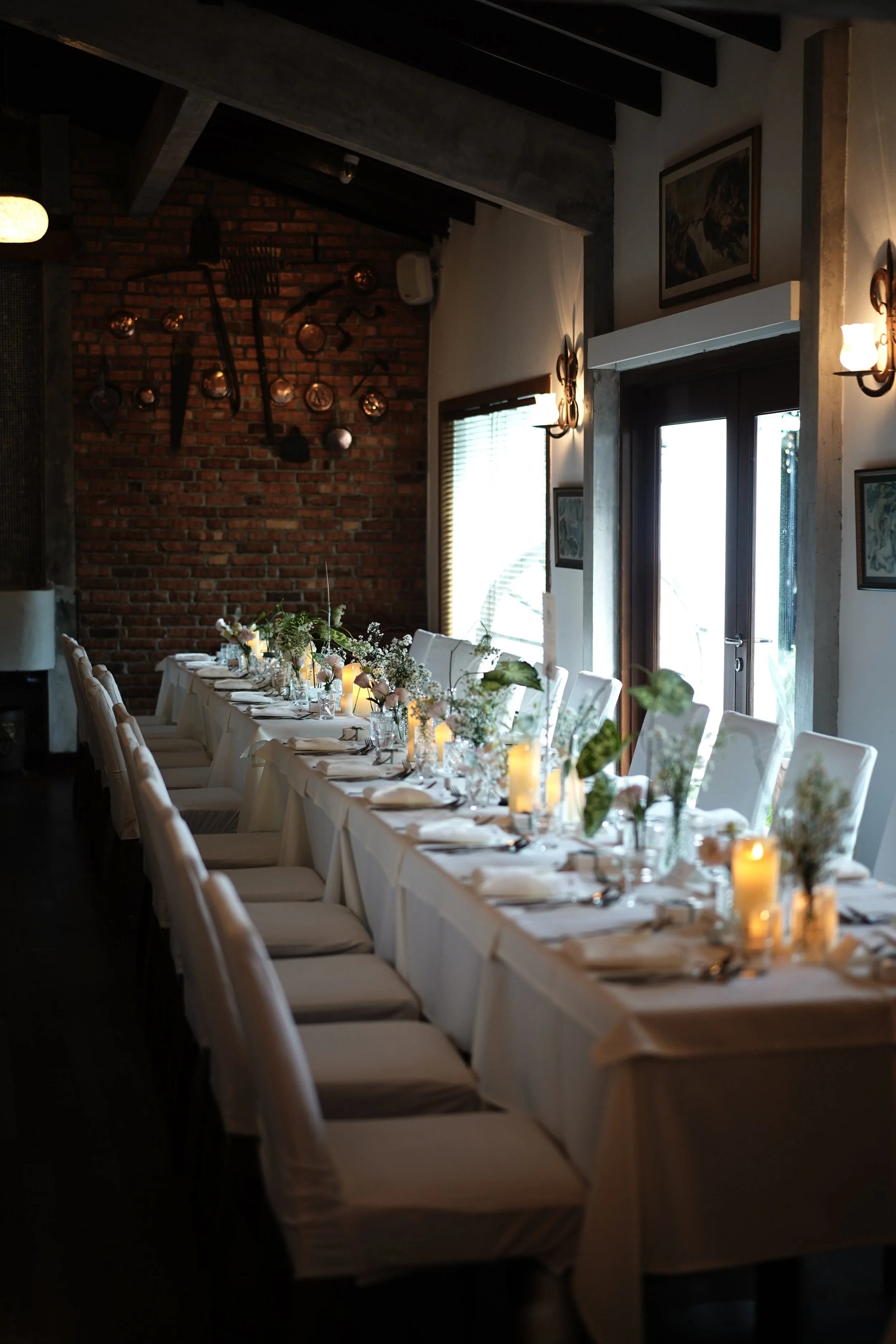 Guest Table Setting