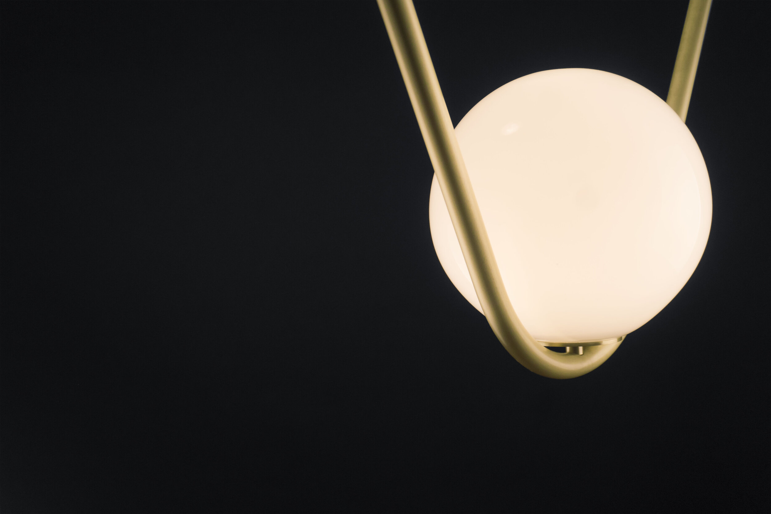 LaroseGuyon_Perle1_Brass_Lighting_11.jpg