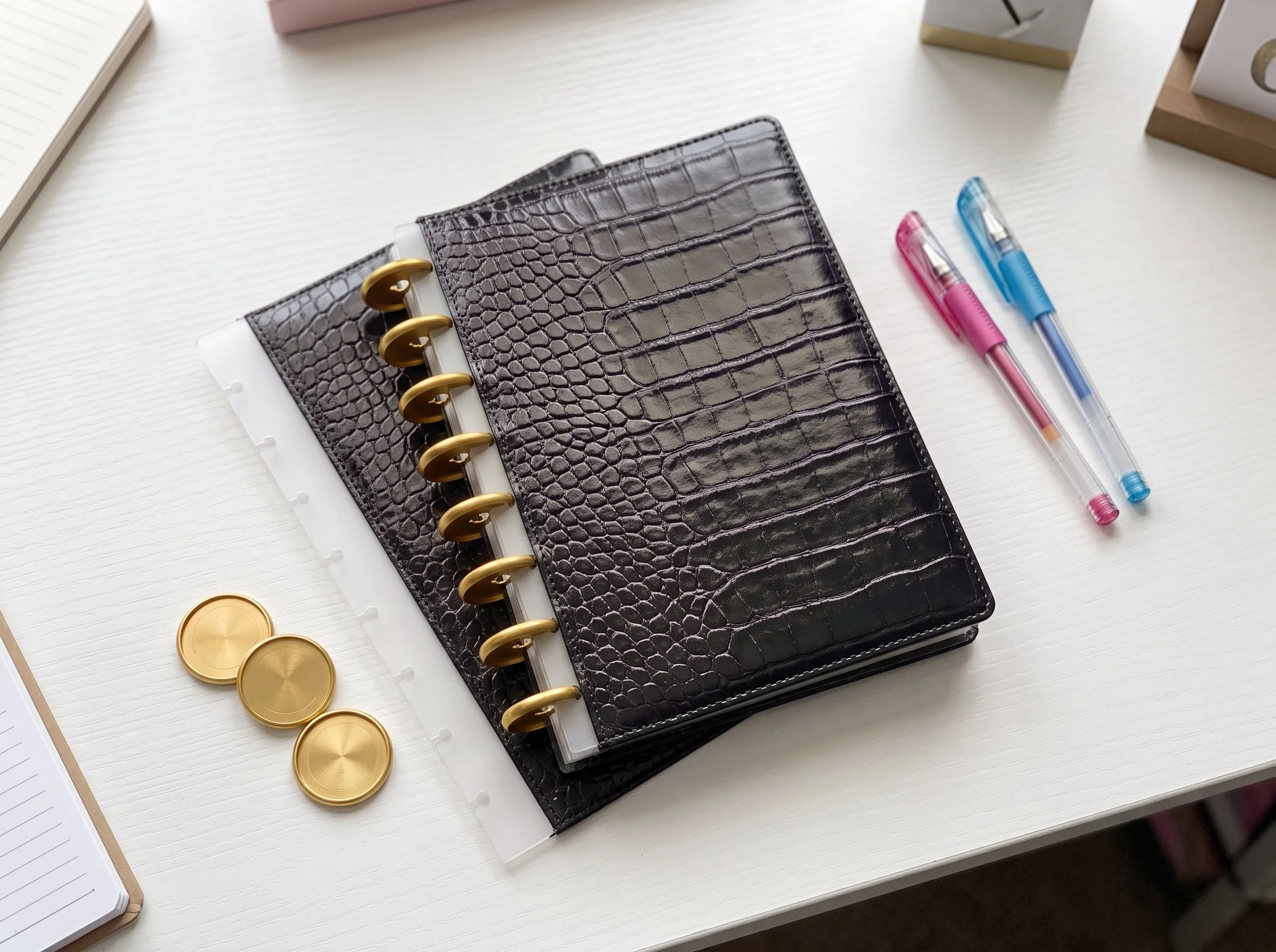 Faux Croc Embossed Planner Cover (Black)