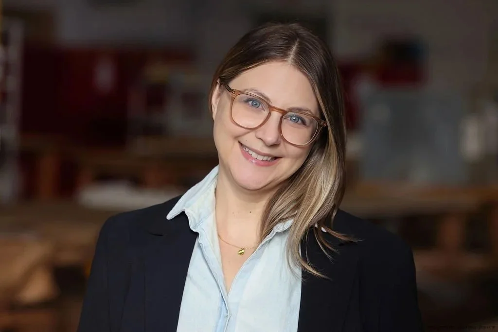 Allie Sundet Headshot