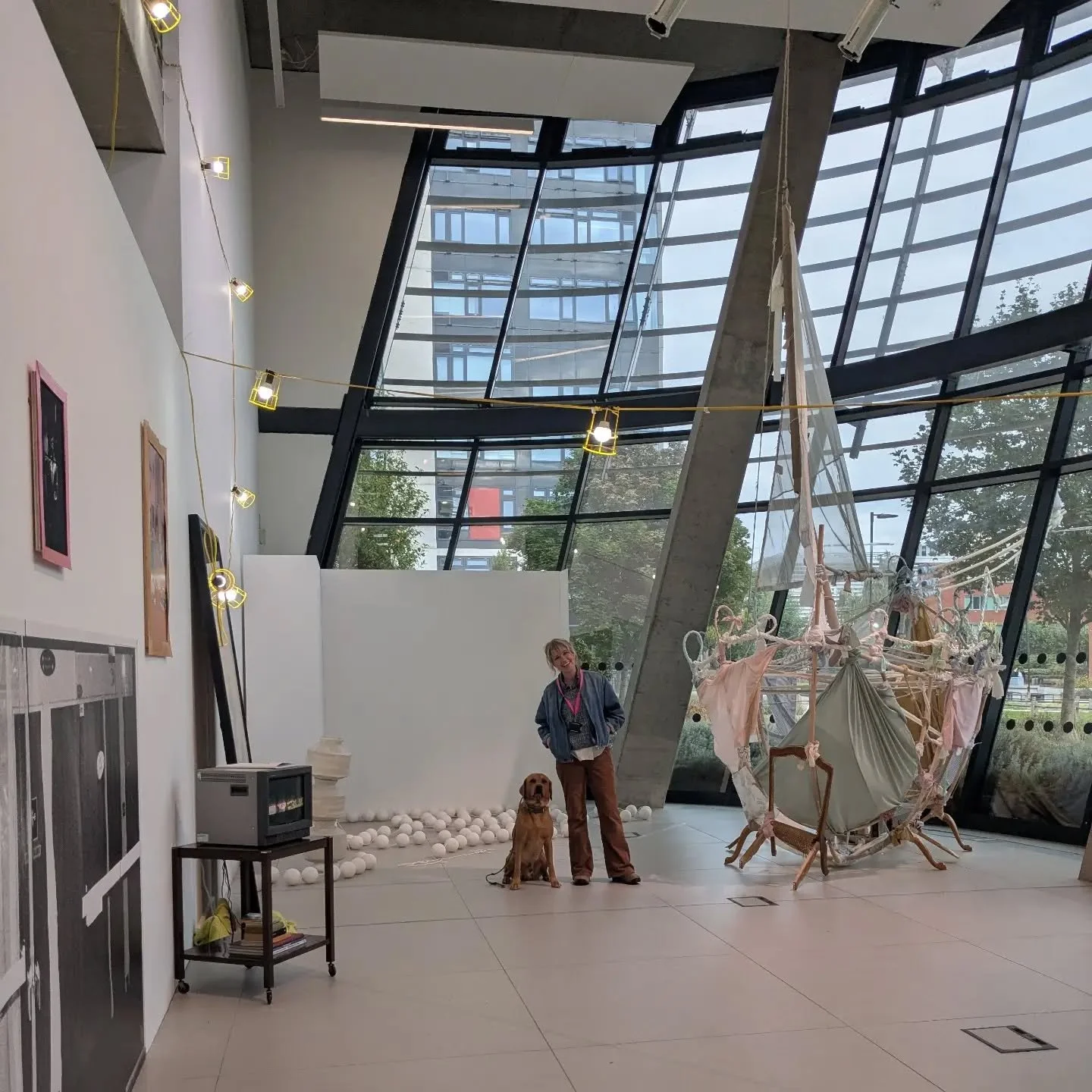 *****3 more days left to see our show @tend_dmu *****

We are so proud of it and we think it's pretty good so we'd love to show you around! 

Artists (like @hewsonnaomi_art pictured here) are on hand every day to give tours and chat. 

Sadly Digby is