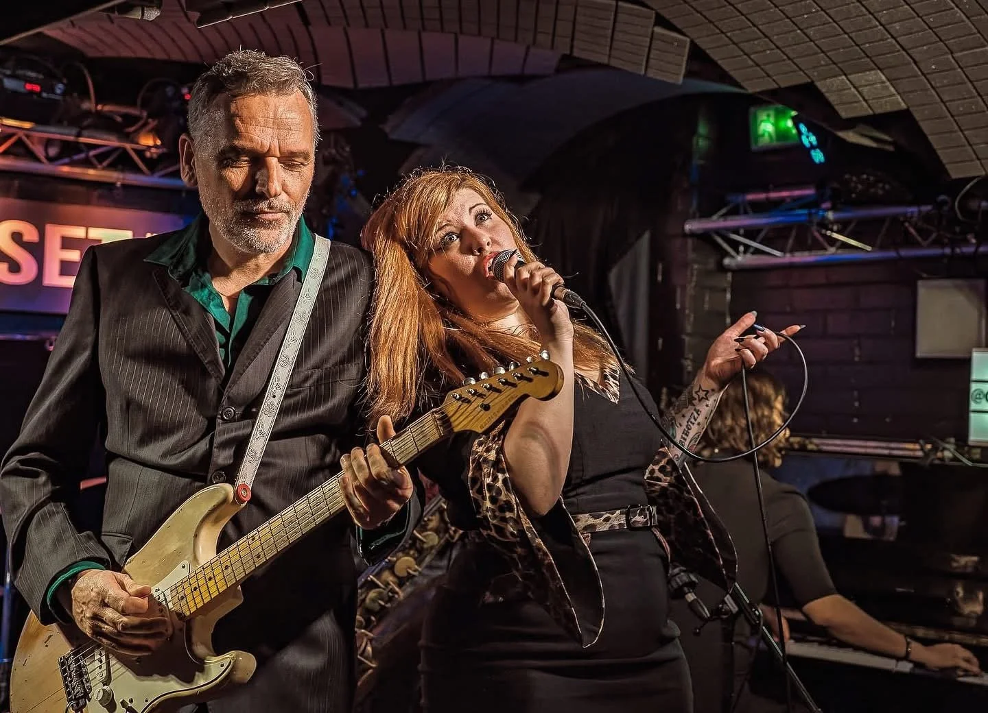 Singer Cecilya Mestres & guitarist Rodolphe Dumont performing the best retro rhythm 'n' blues live show at Back in 1955 LP release party in jazz club Sunset Sunside. Paris France, 2023.

