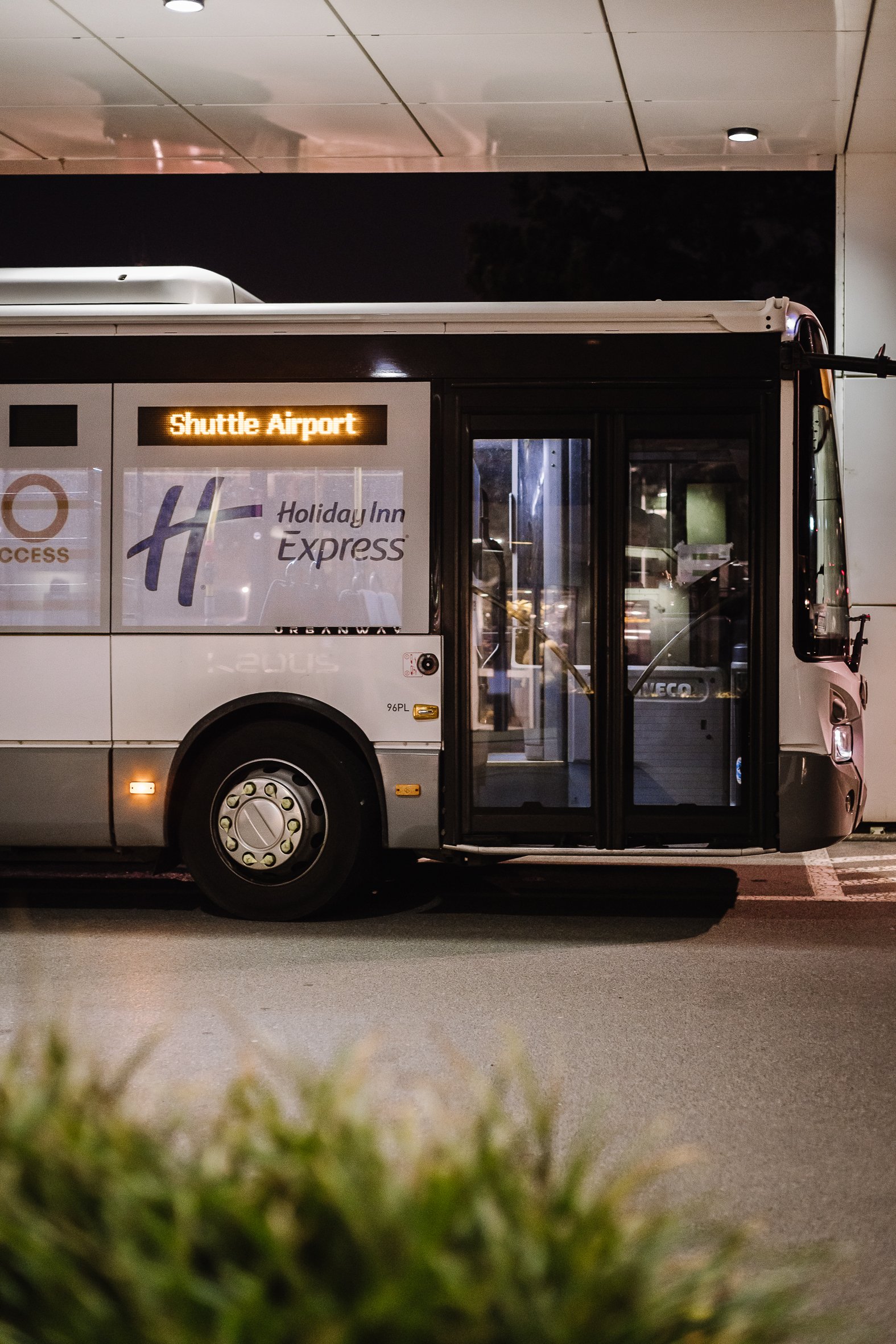 HolidayIn-BrusselsAirport-28-04-26.jpg