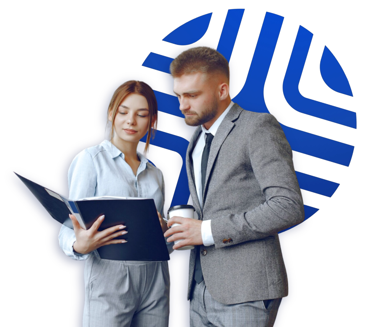 Un hombre y una mujer mirando un portafolio o carpeta, con el fondo de unas letras azules en forma abstracta.