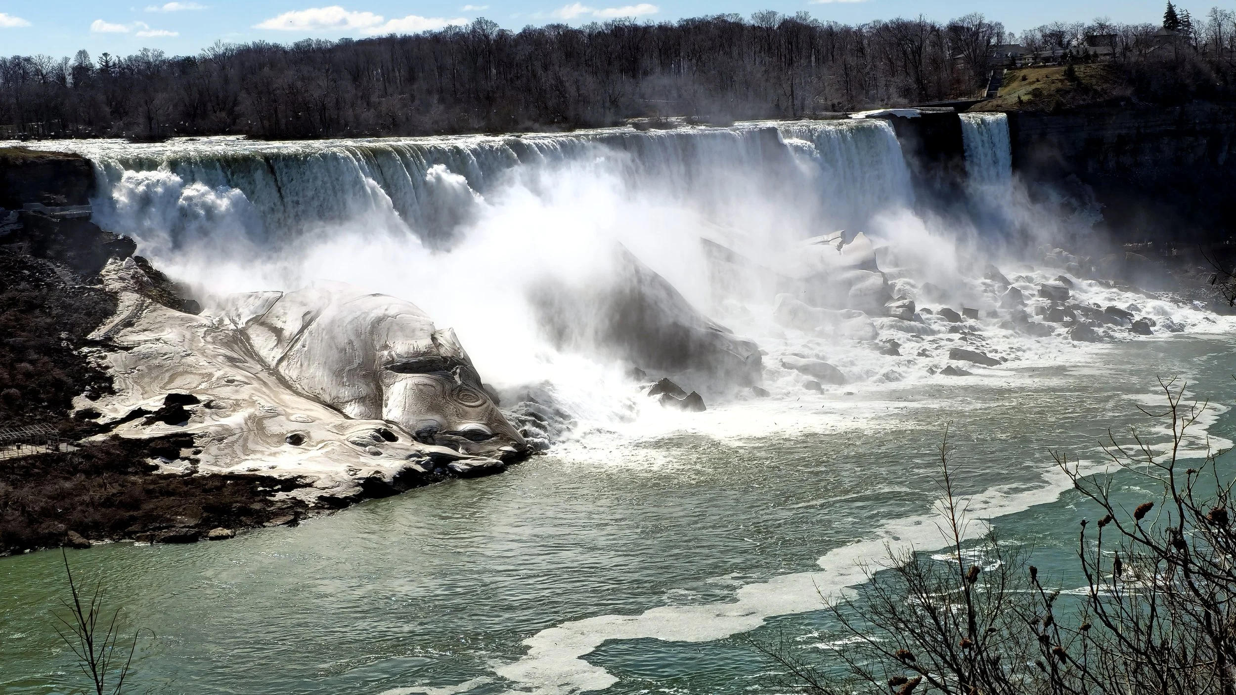 The Beauty of Pollution, Crop Circles on the Rocks of Niagara Falls: Ice Shield Sediment